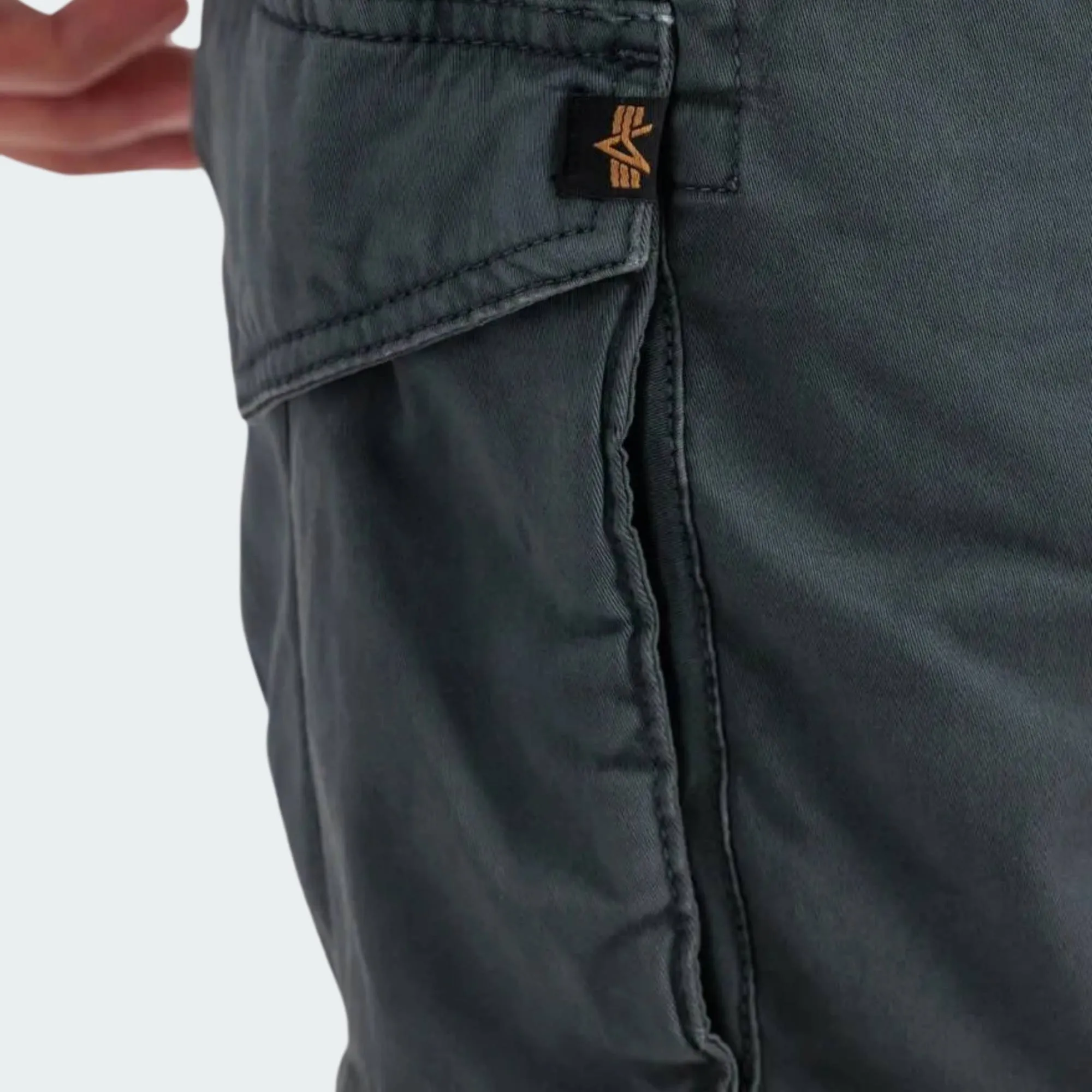 ALPHA INDUSTRIES COTTON TWILL JOGGER SHORTS