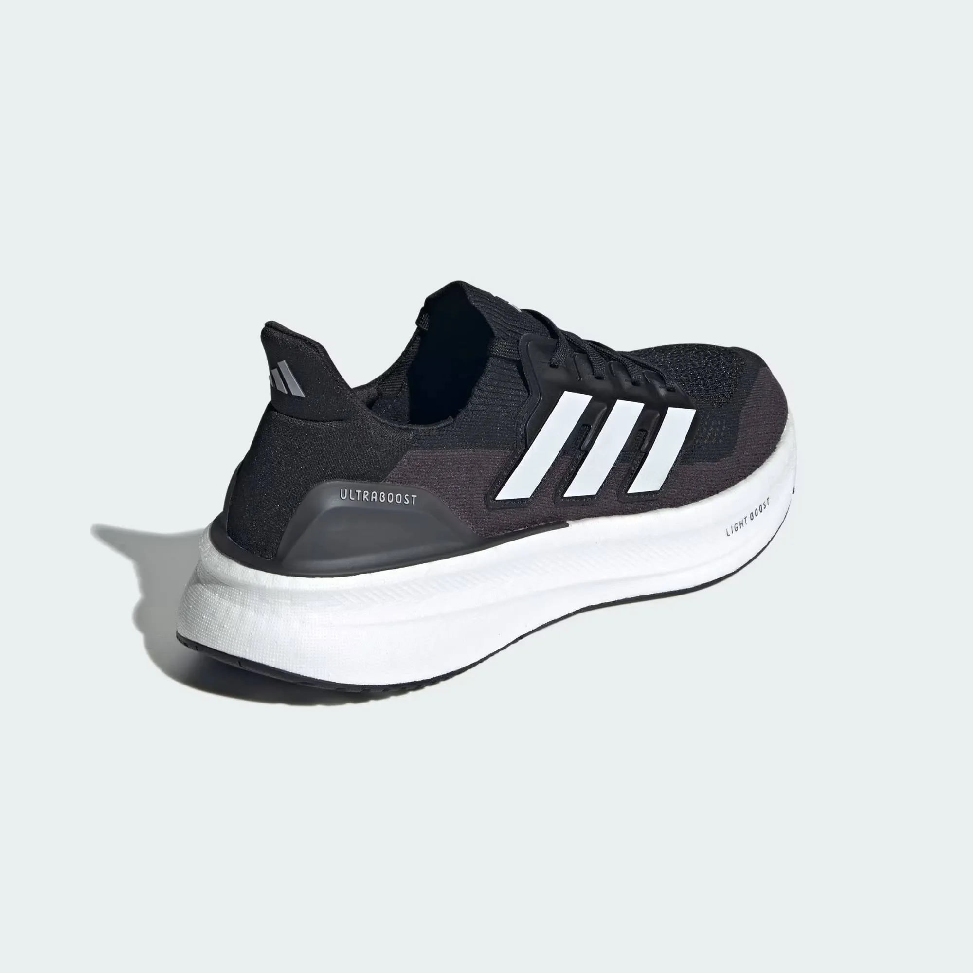 ADIDAS ULTRABOOST 5