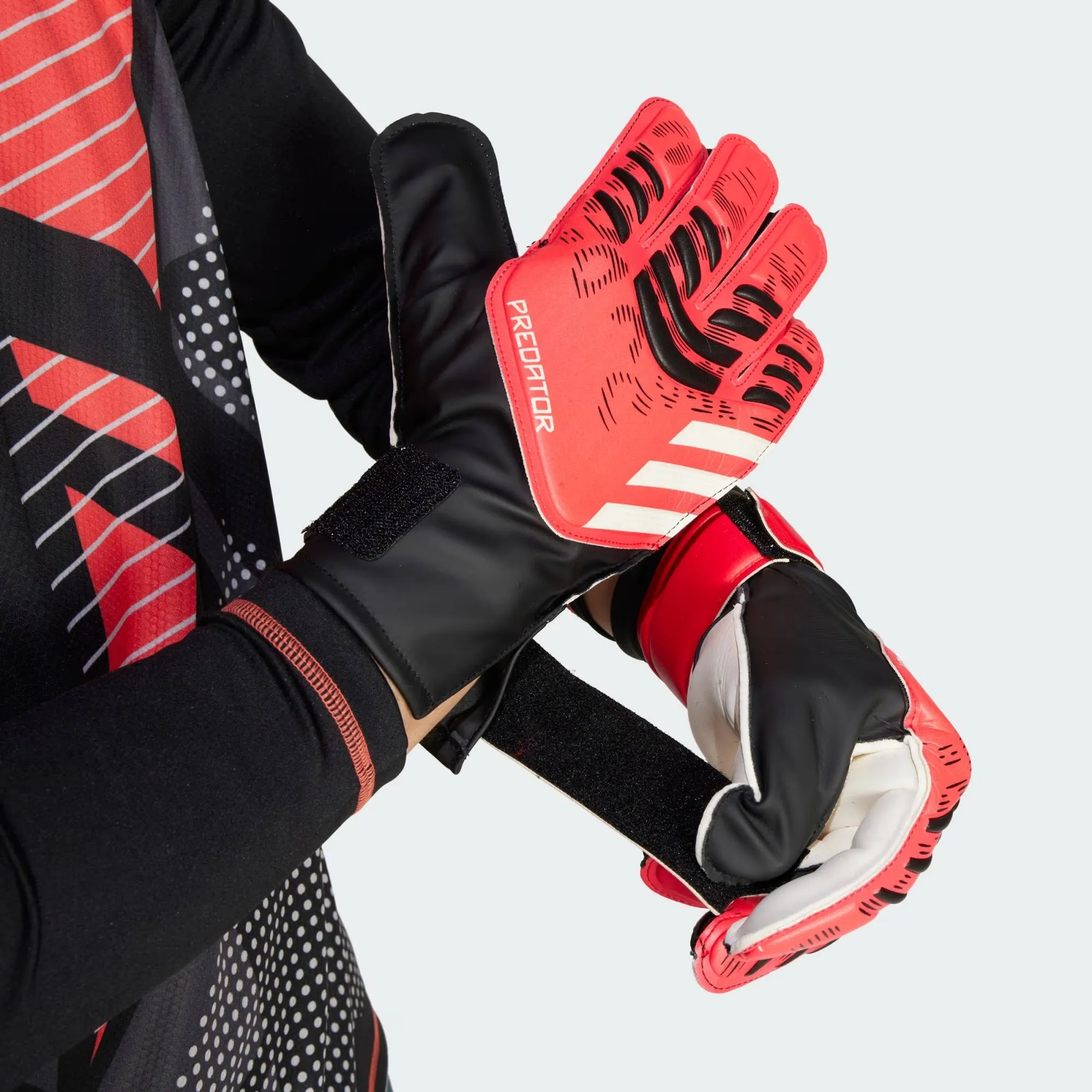 ADIDAS PREDATOR GLOVES TRAINING