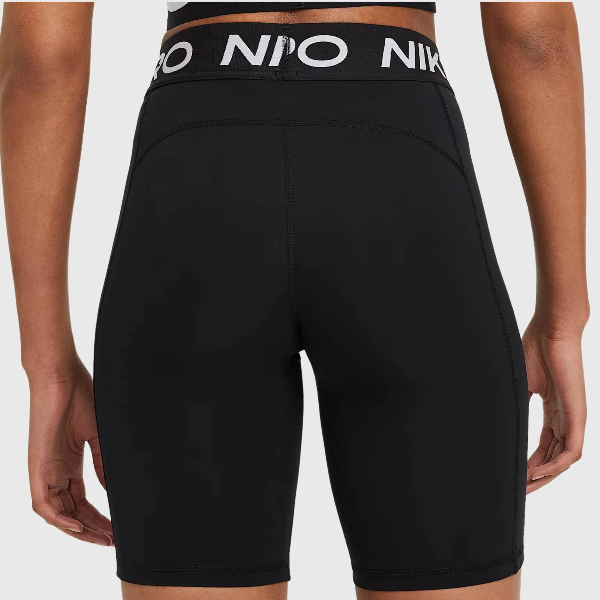 NIKE PRO WOMEN'S 365 SHORT 8IN