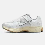 NIKE ZOOM VOMERO 5