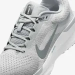 NIKE WOMENS AIR WINFLO 11