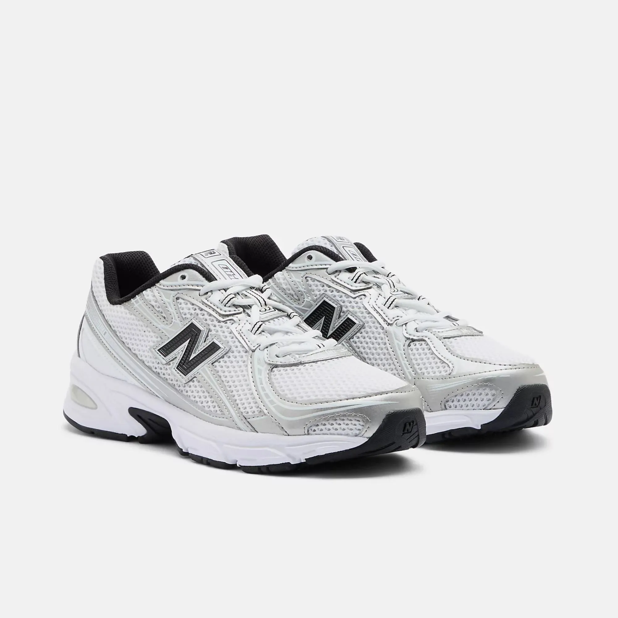 NEW BALANCE 740