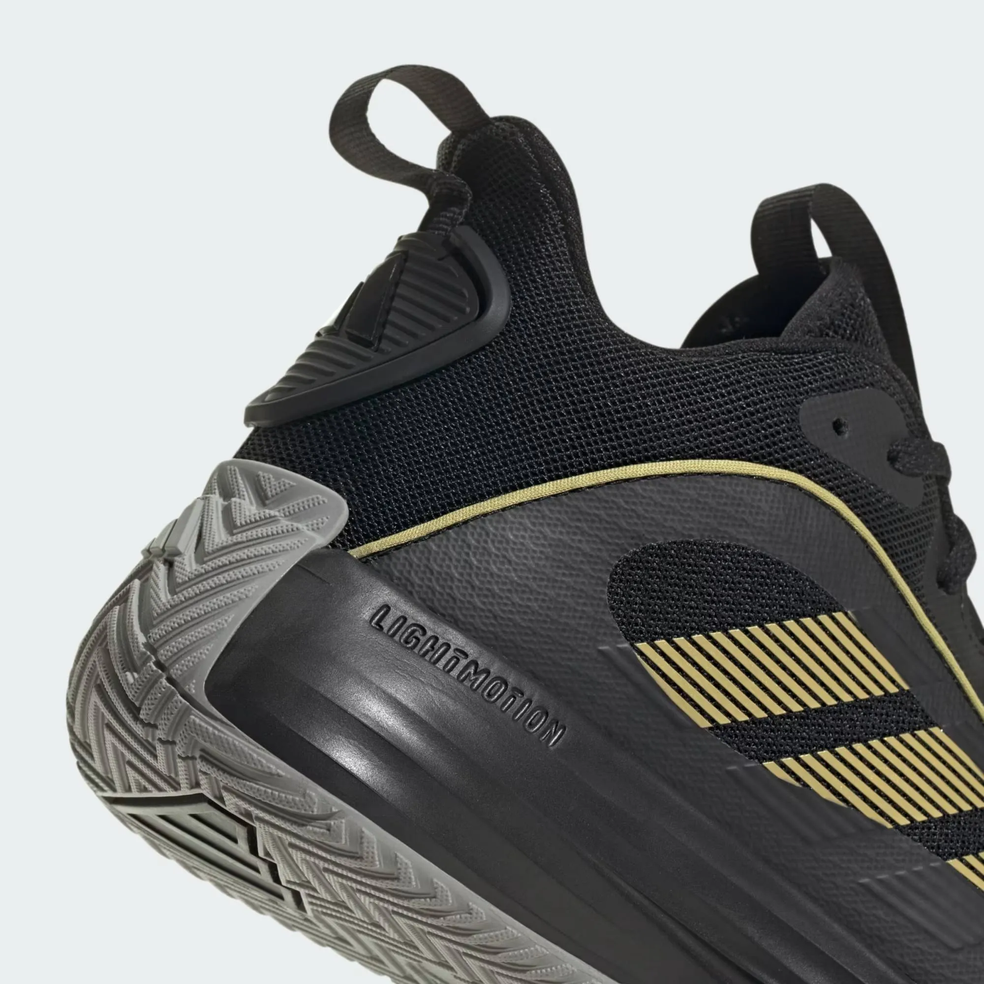 ADIDAS OWNTHEGAME 3.0
