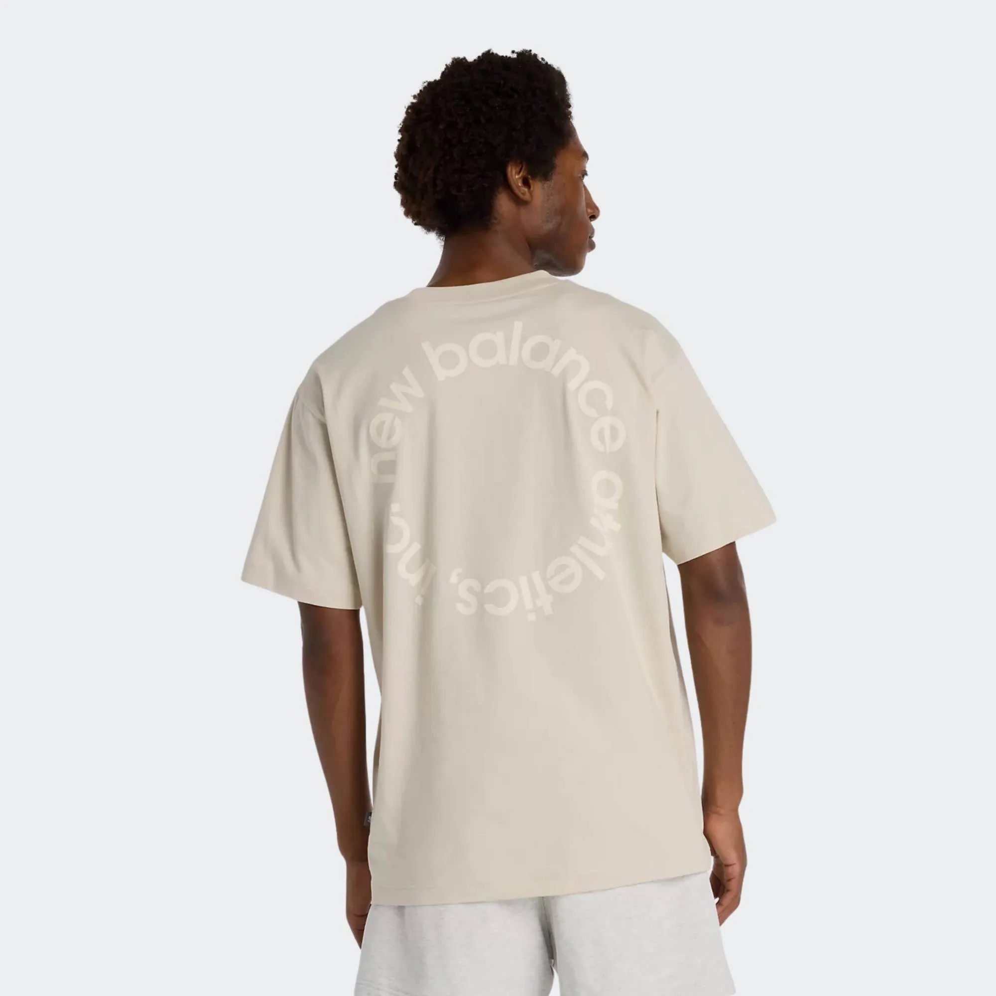 NEW BALANCE SMALL LOGO T-SHIRT