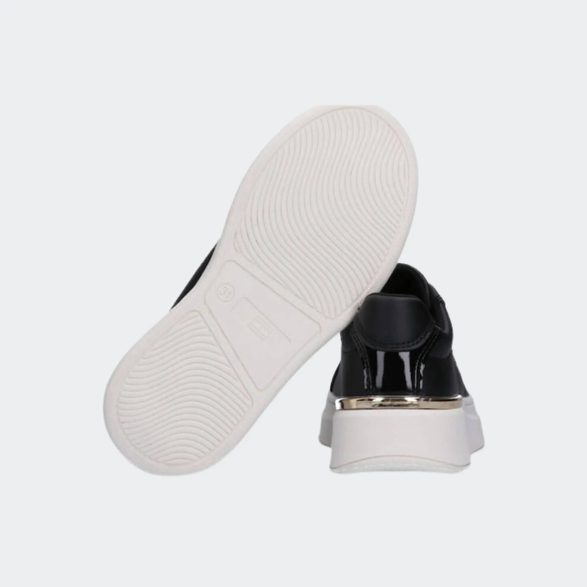 TOMMY LOW CUT LACE-UP SNEAKER