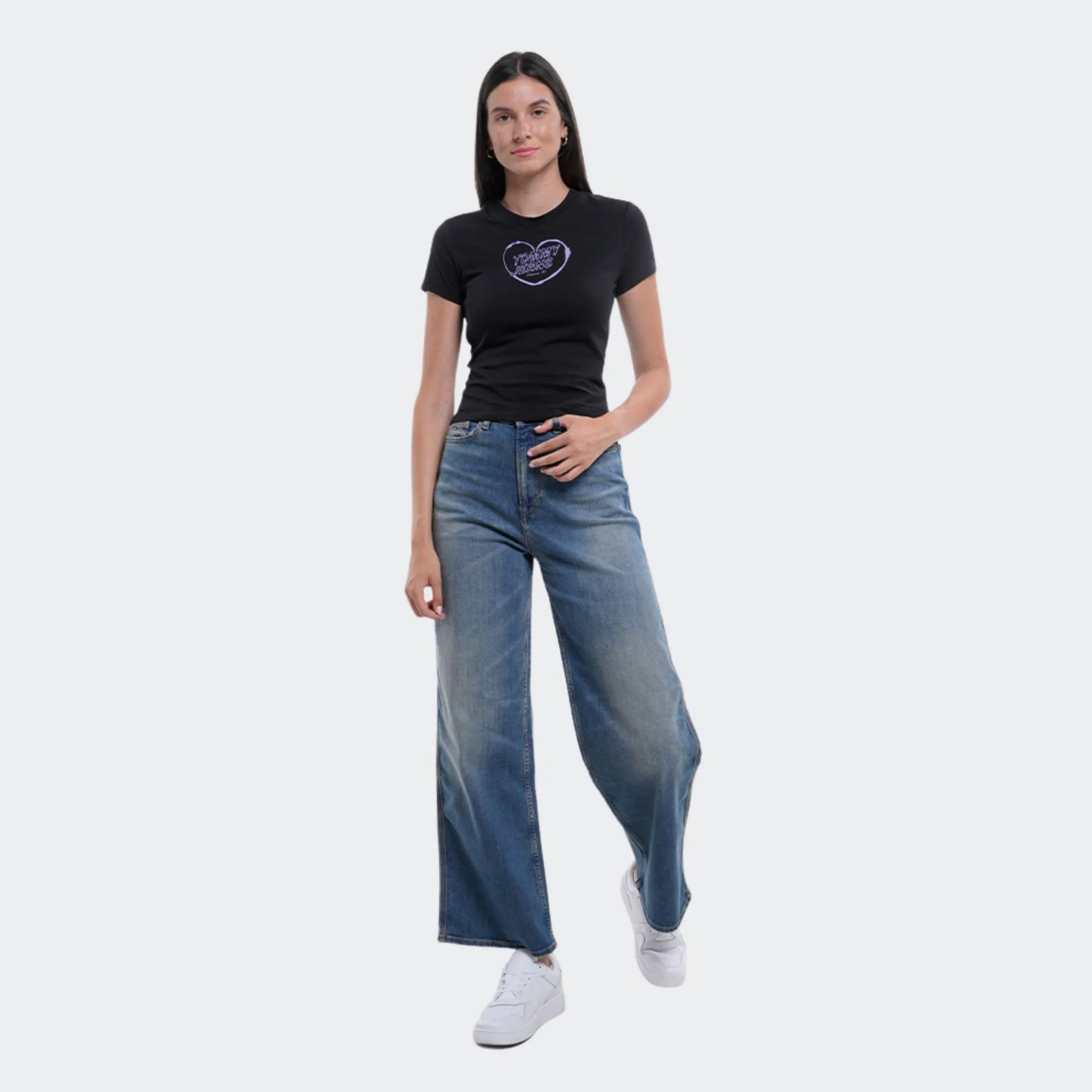 TOMMY JEANS WOMENS SLIM HEART TEE