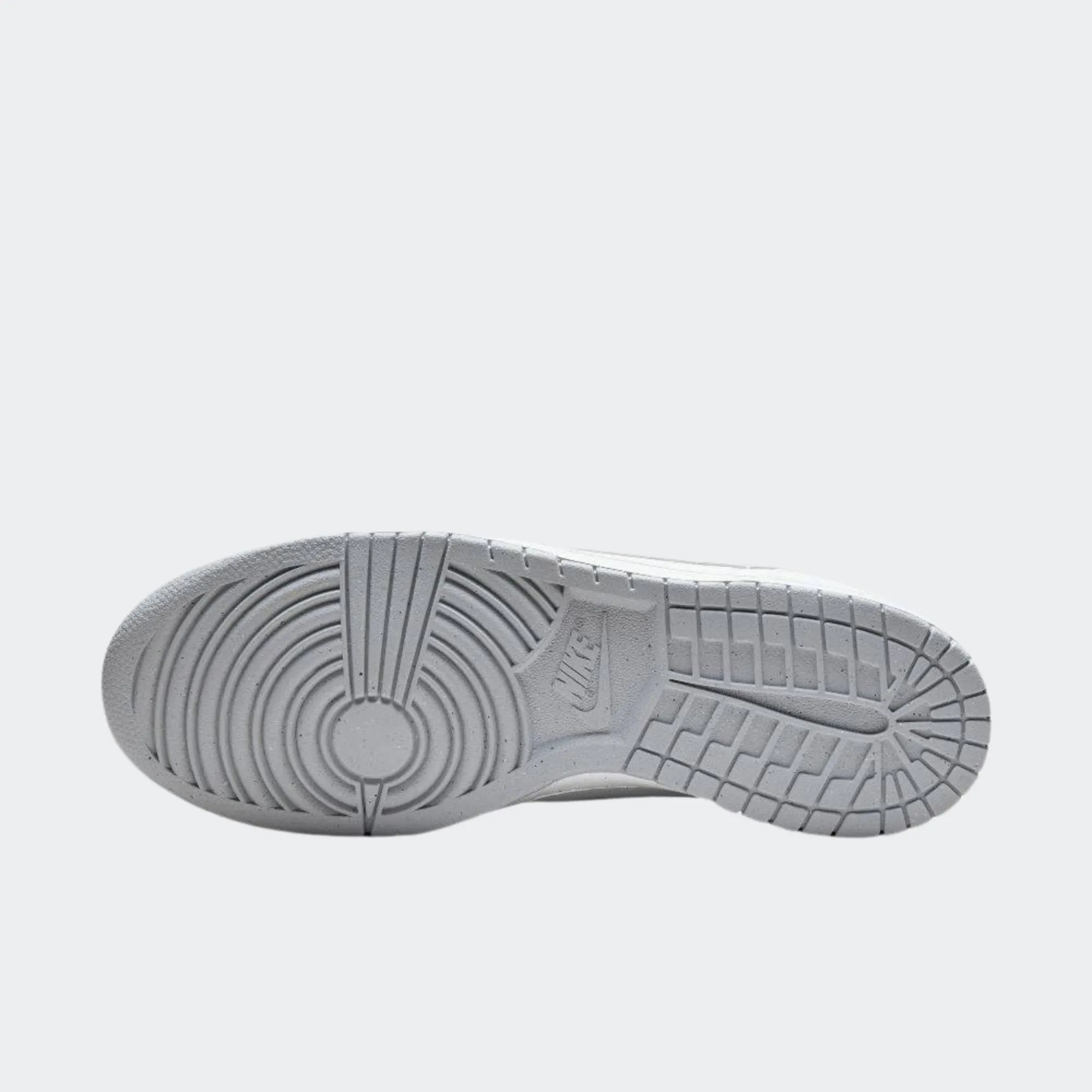 NIKE BIG NIKE LOW