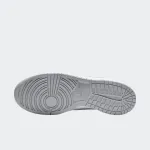 NIKE BIG NIKE LOW