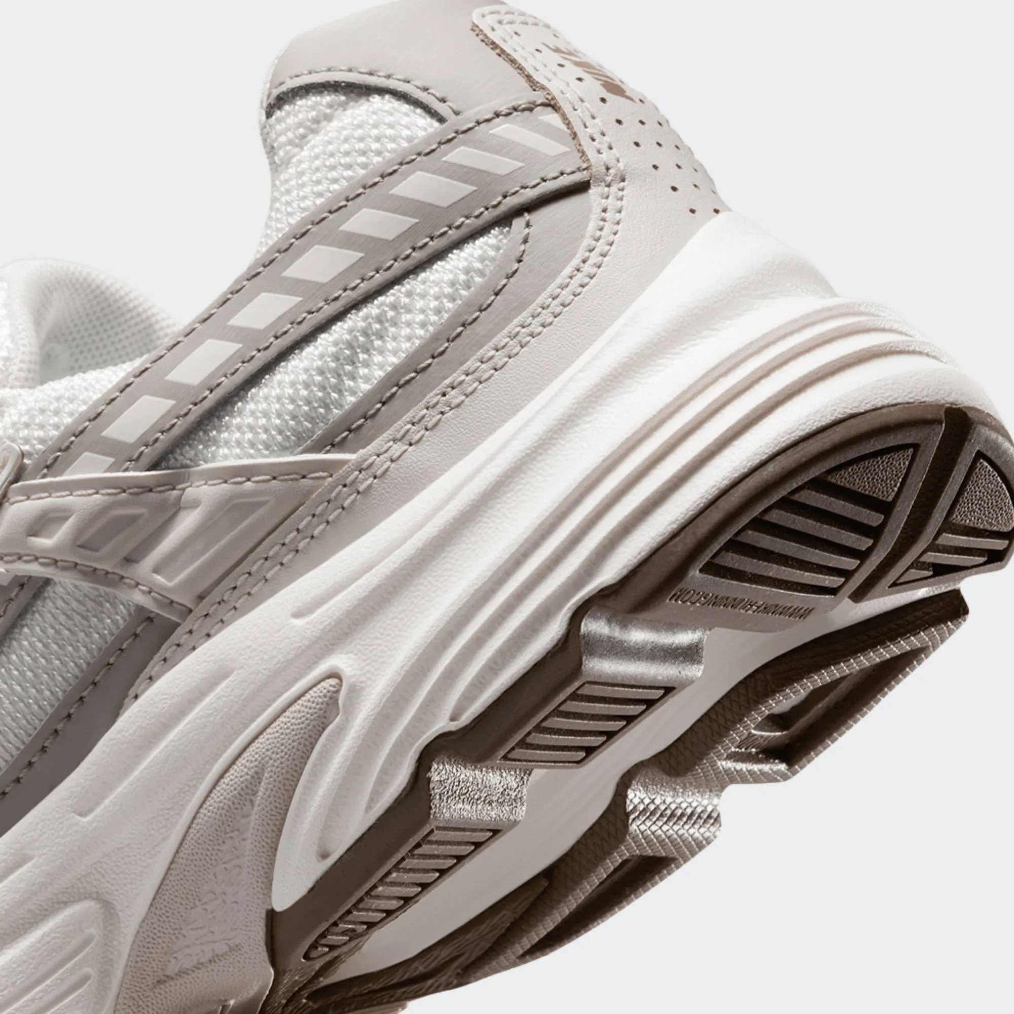 WMNS NIKE INITIATOR - GEL