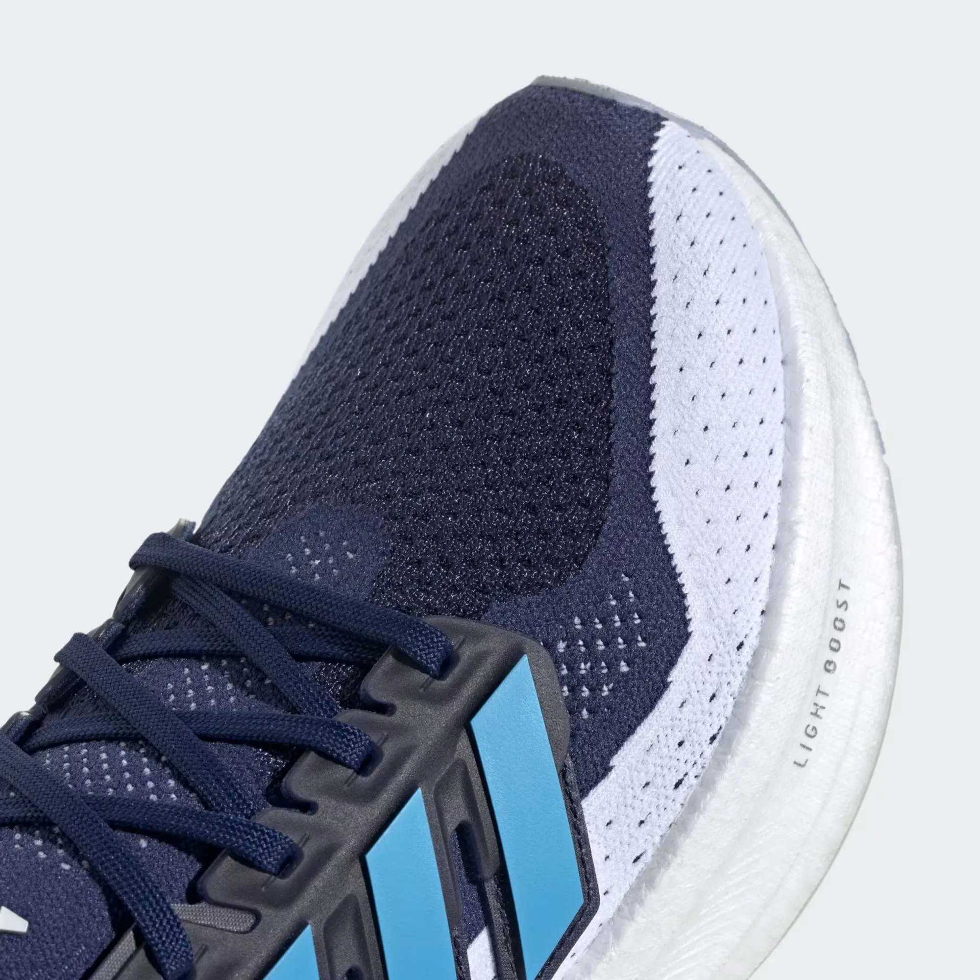 ADIDAS ULTRABOOST 5