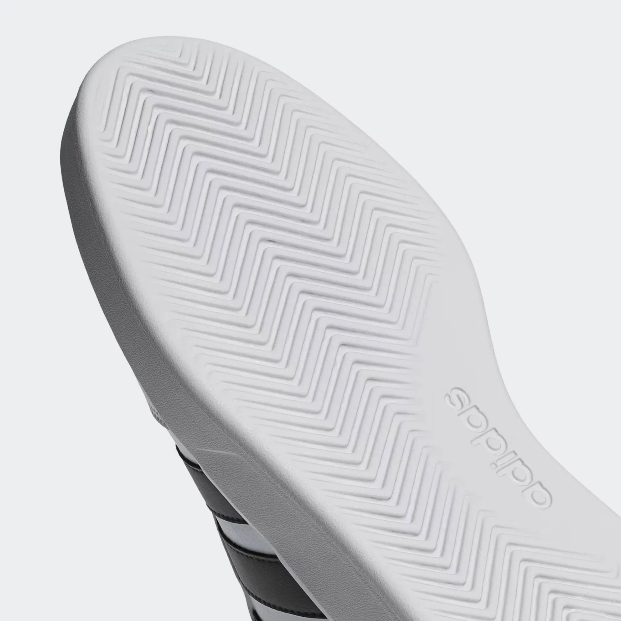 ADIDAS BREAKNET 3.0