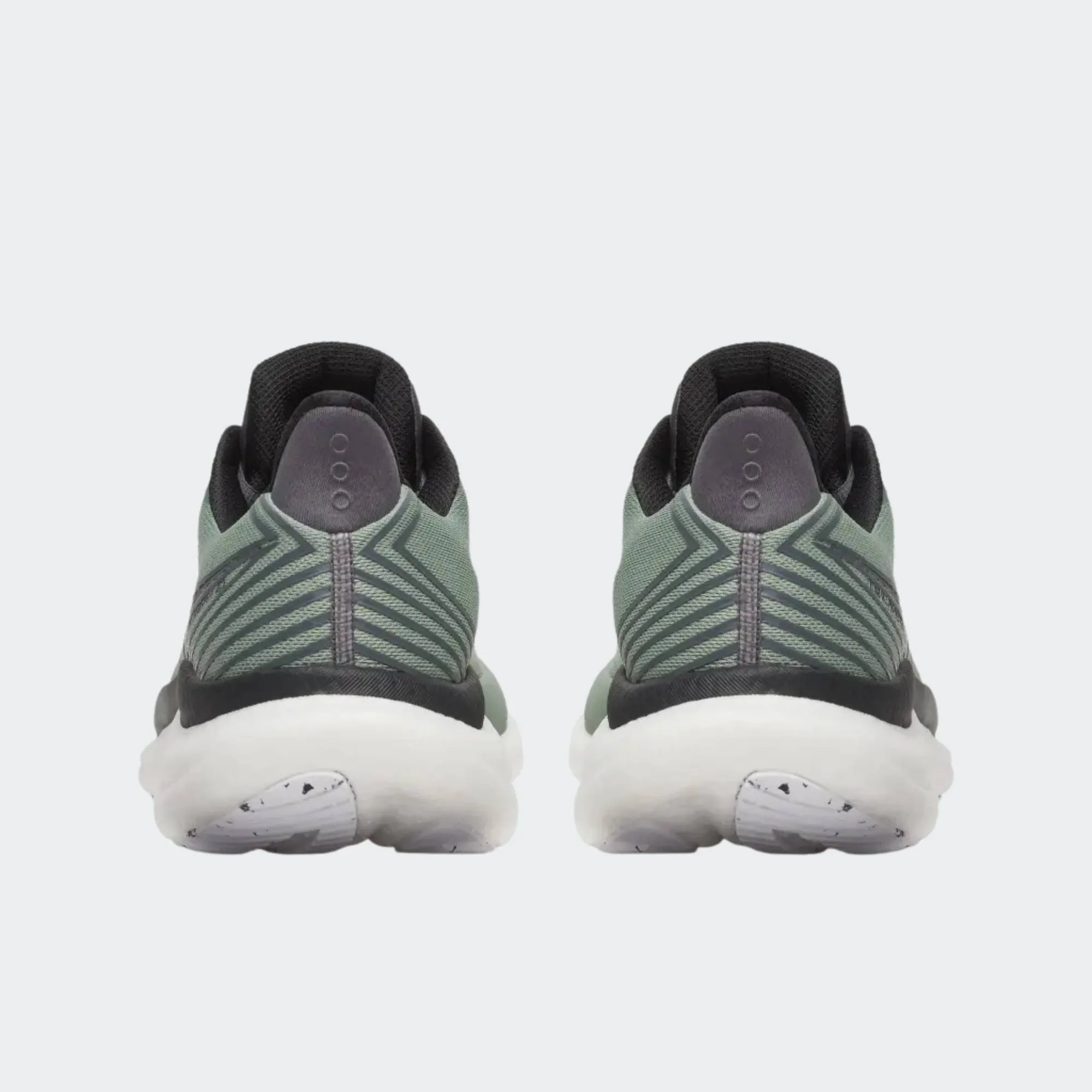 SAUCONY TRIUMPH 23