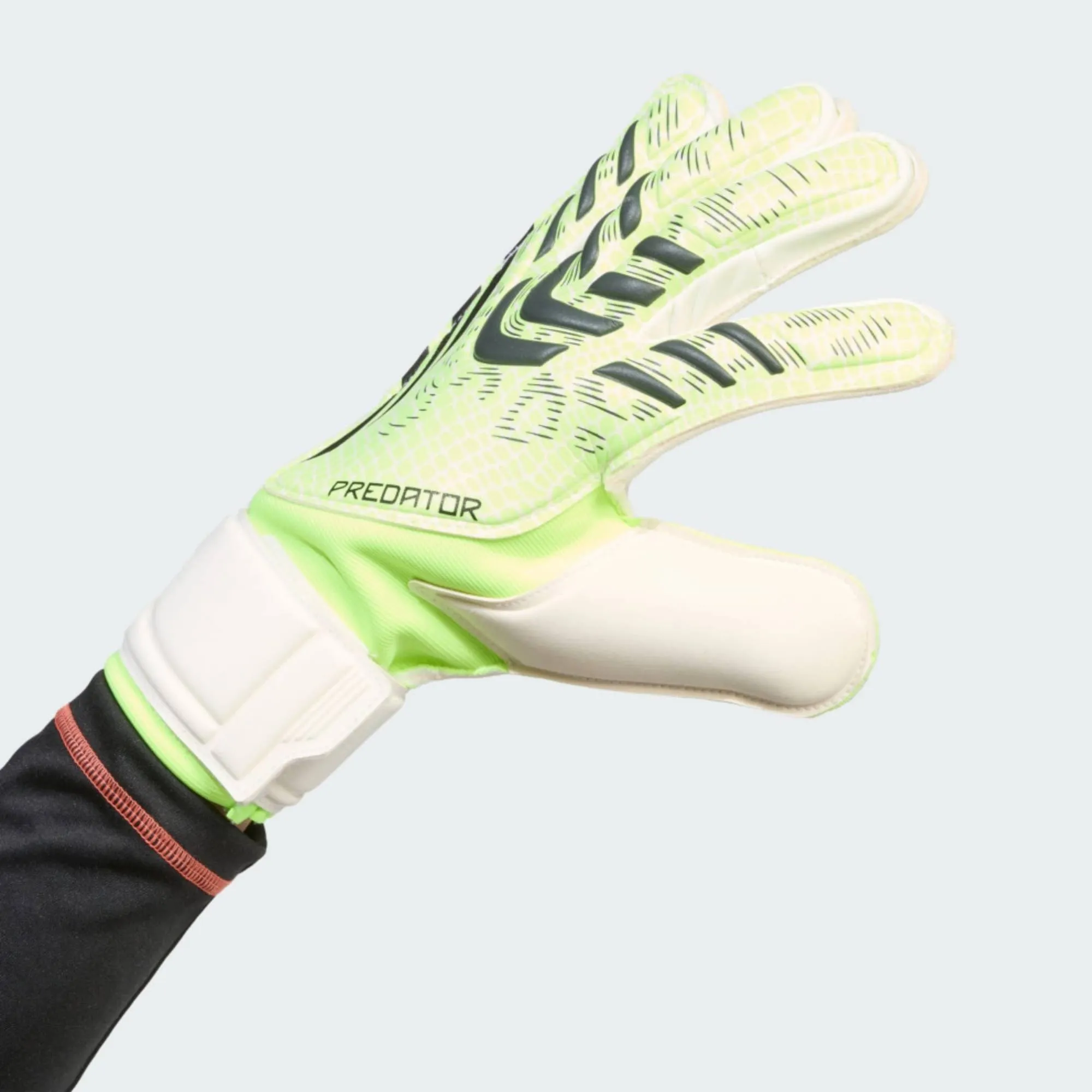 ADIDAS PRED GLOVES MTC