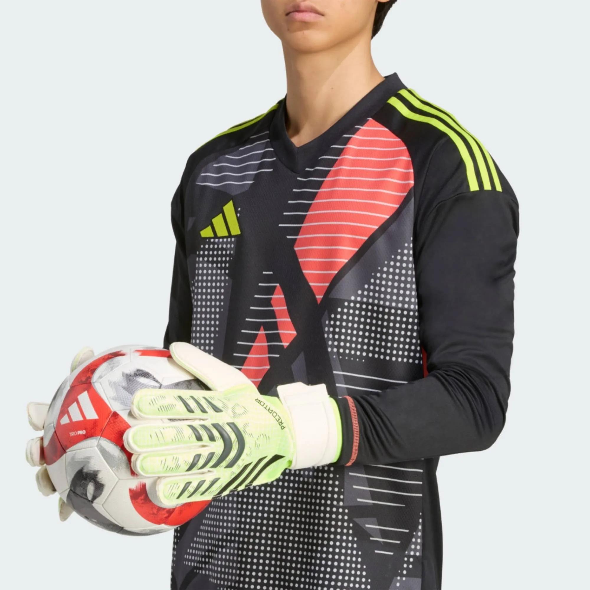 ADIDAS PRED GLOVES MTC