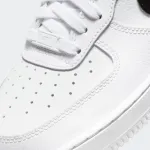 NIKE AIR FORCE 1 '07