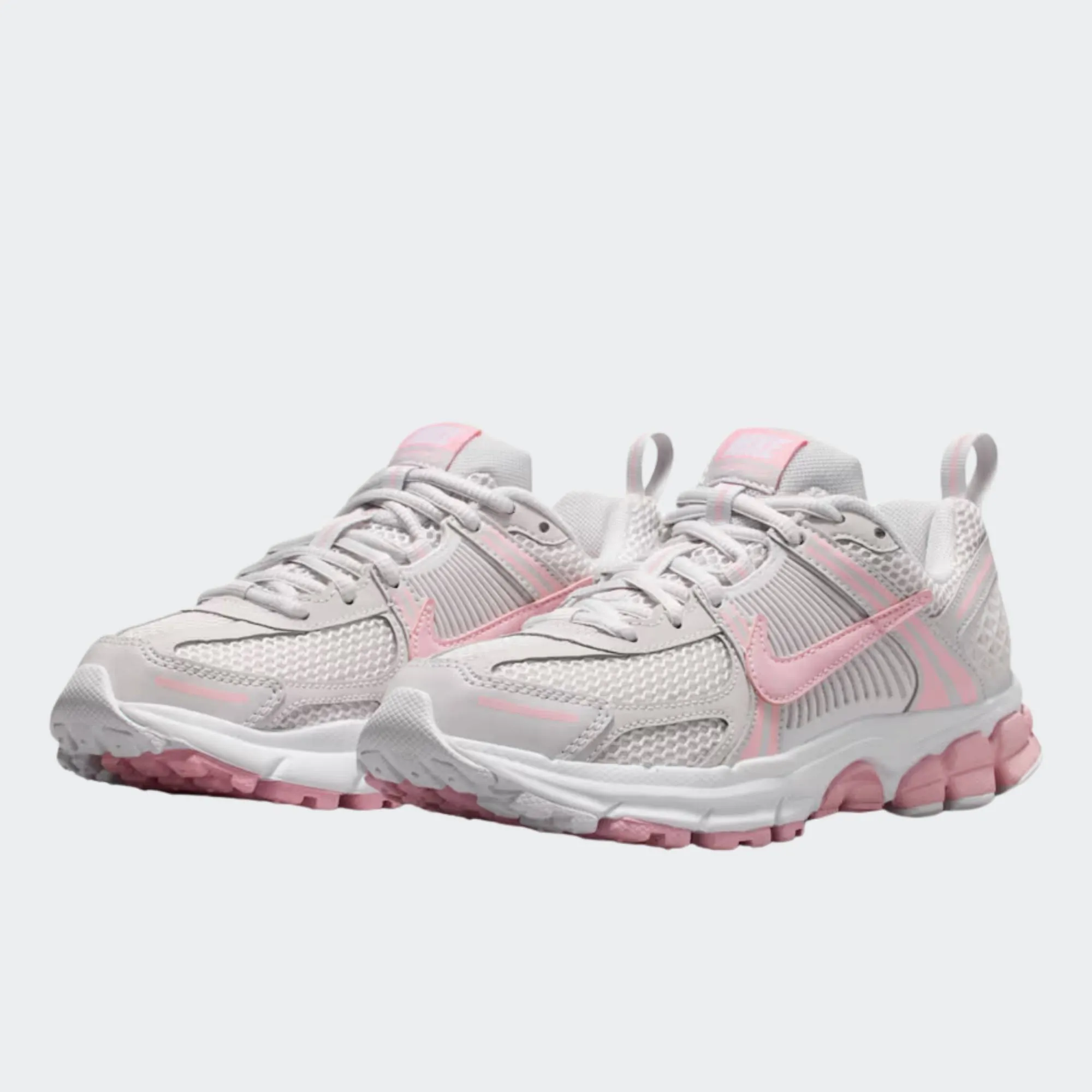 NIKE VOMERO 5