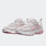 NIKE VOMERO 5
