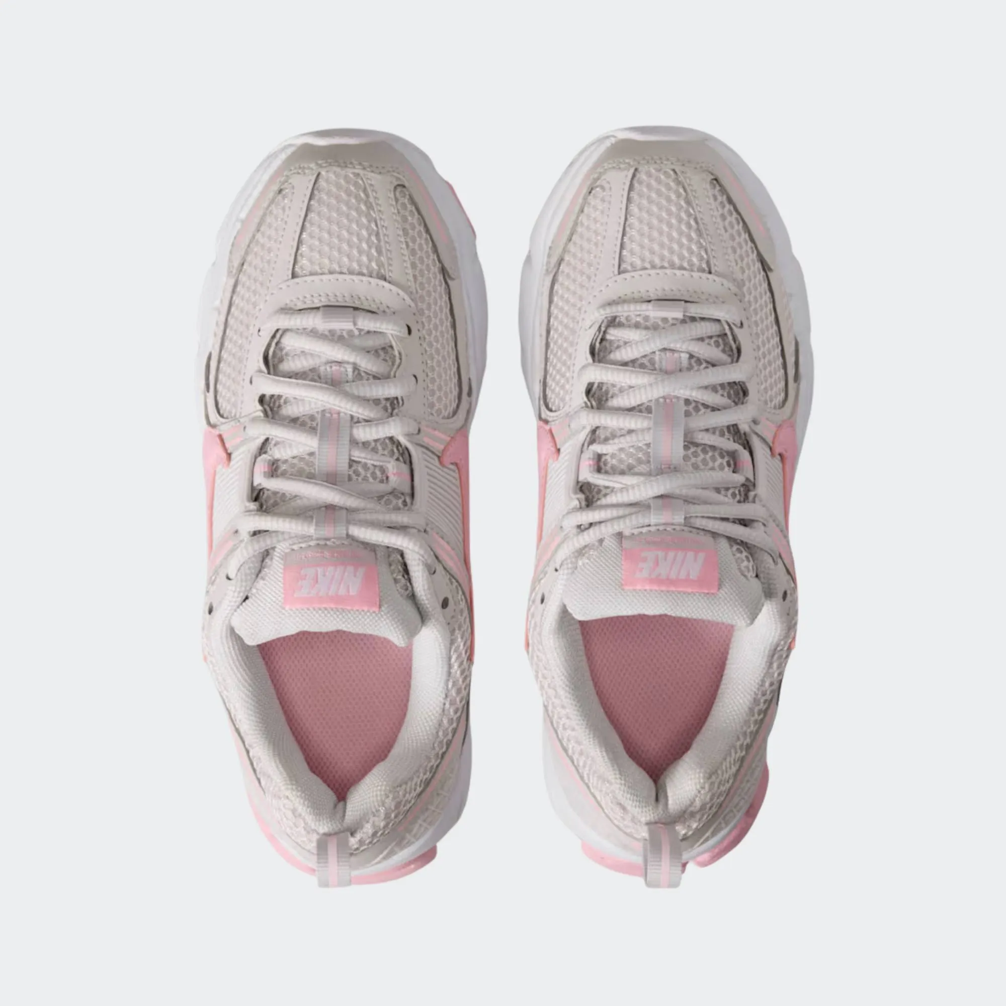 NIKE VOMERO 5