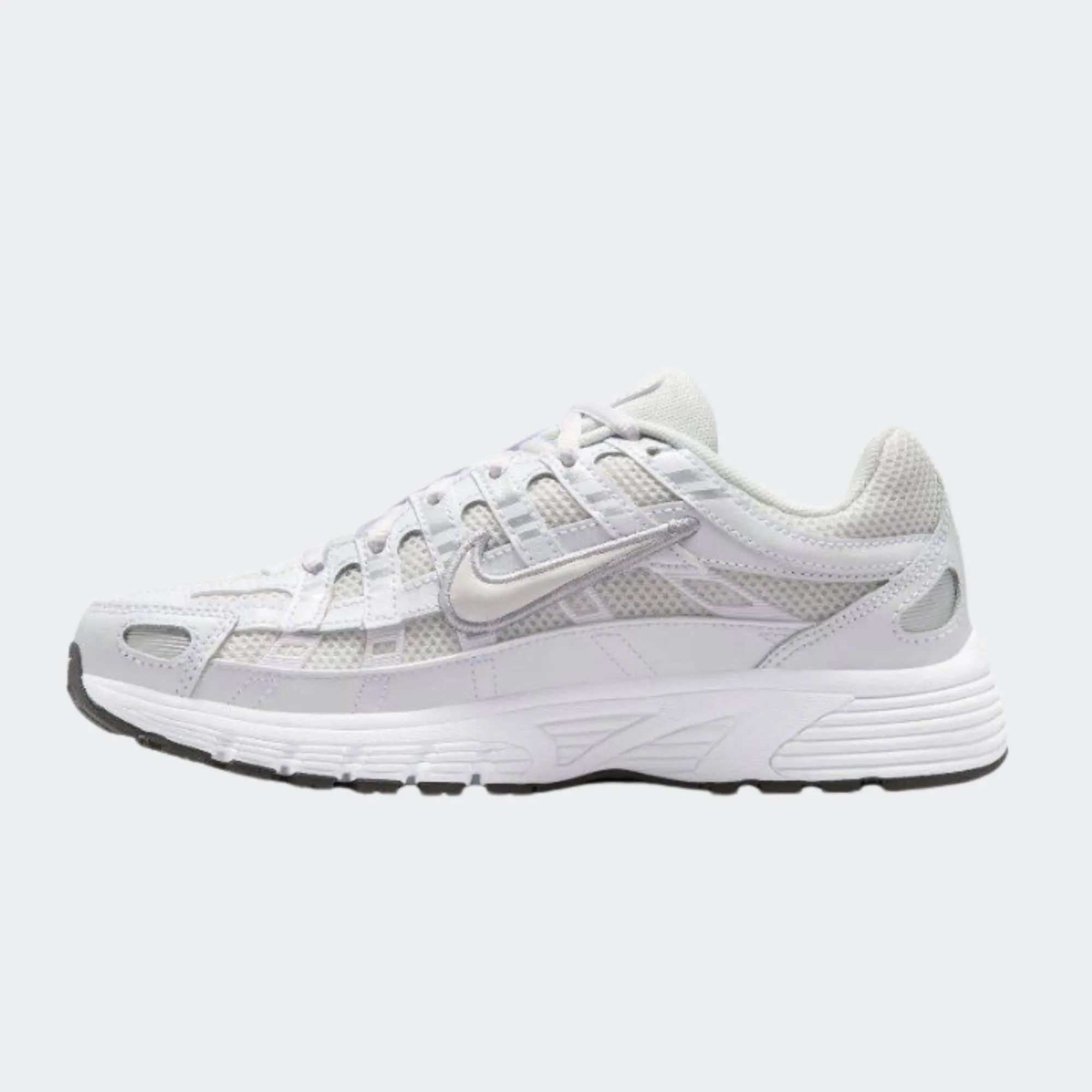 NIKE P-6000 BG
