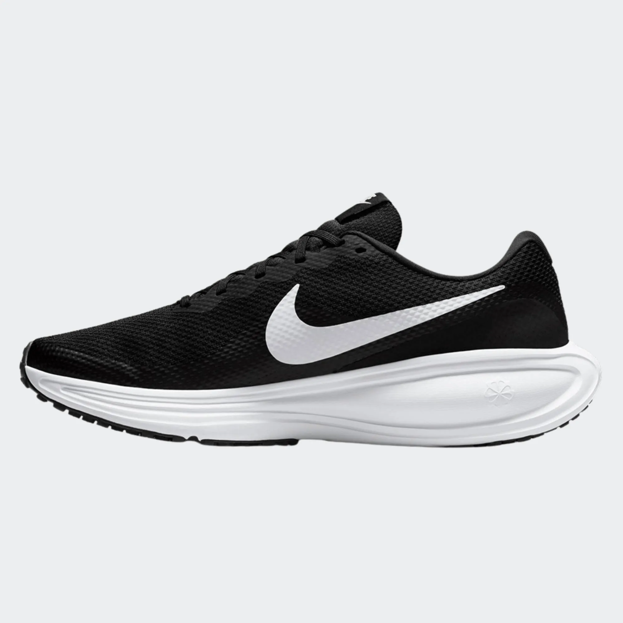 NIKE REVOLUTION 8