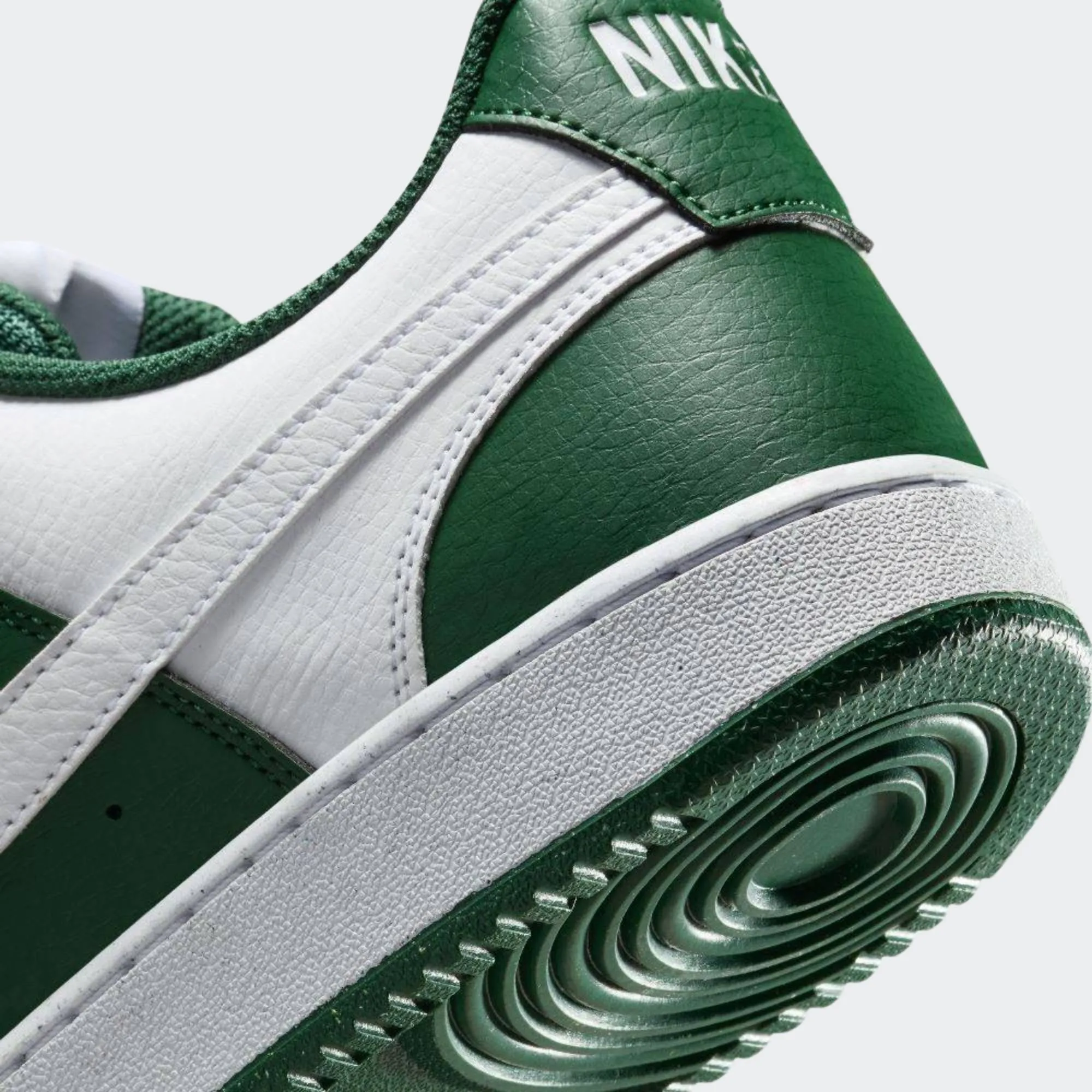 NIKE COURT VISION LOW