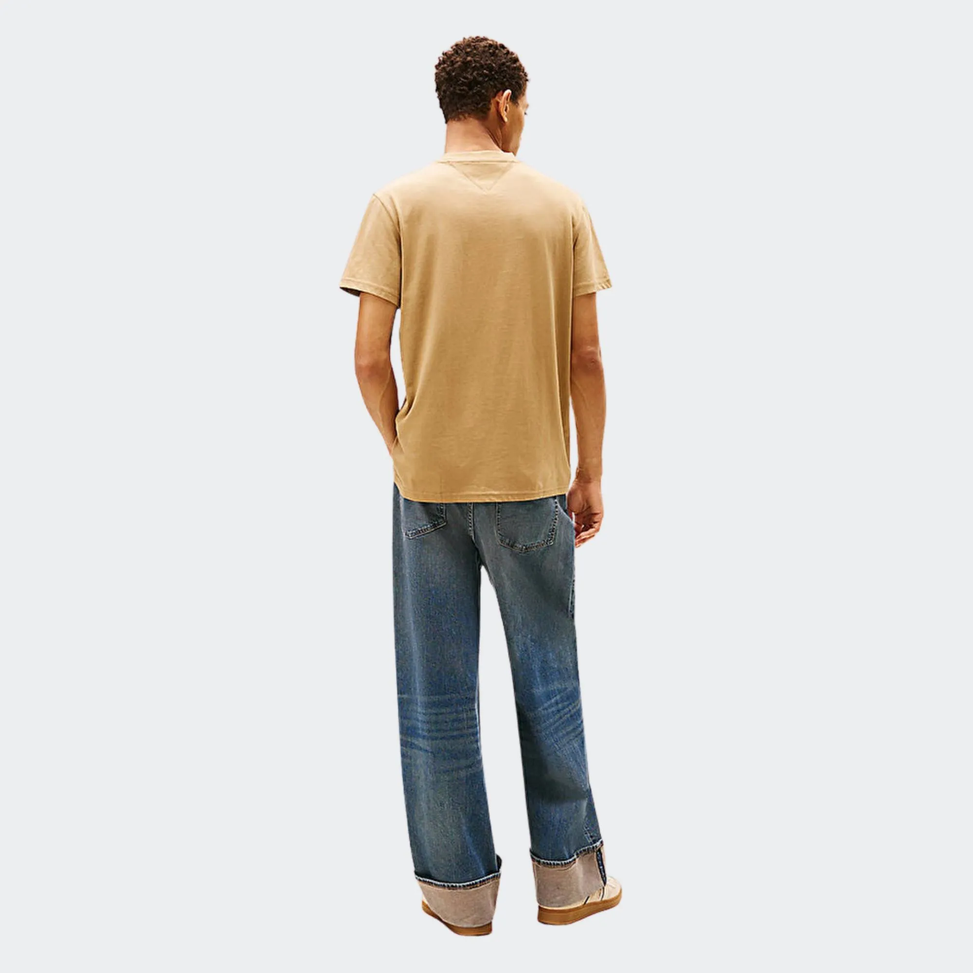 TOMMY JEANS SLIM LINEAR CHEST TEE