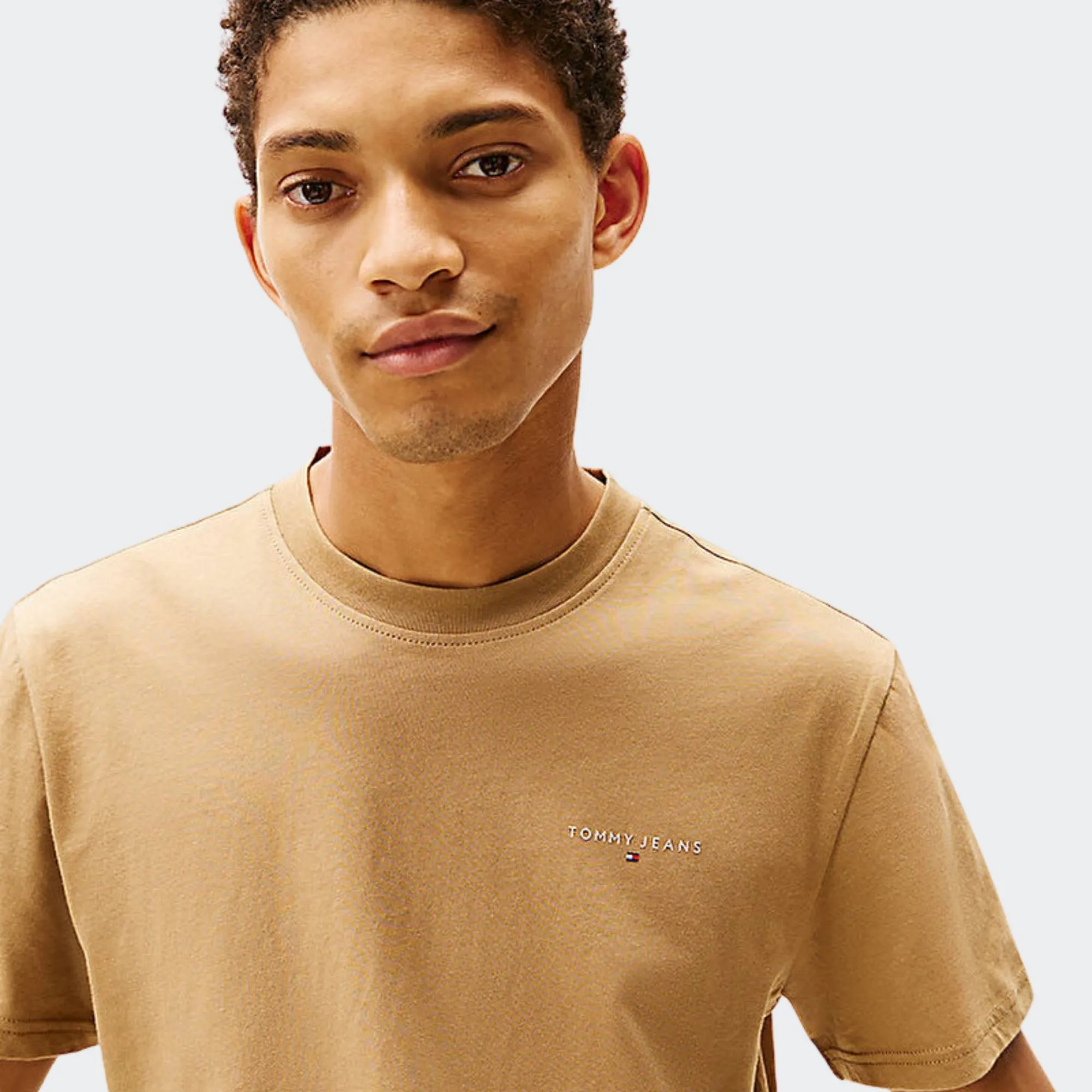 TOMMY JEANS SLIM LINEAR CHEST TEE