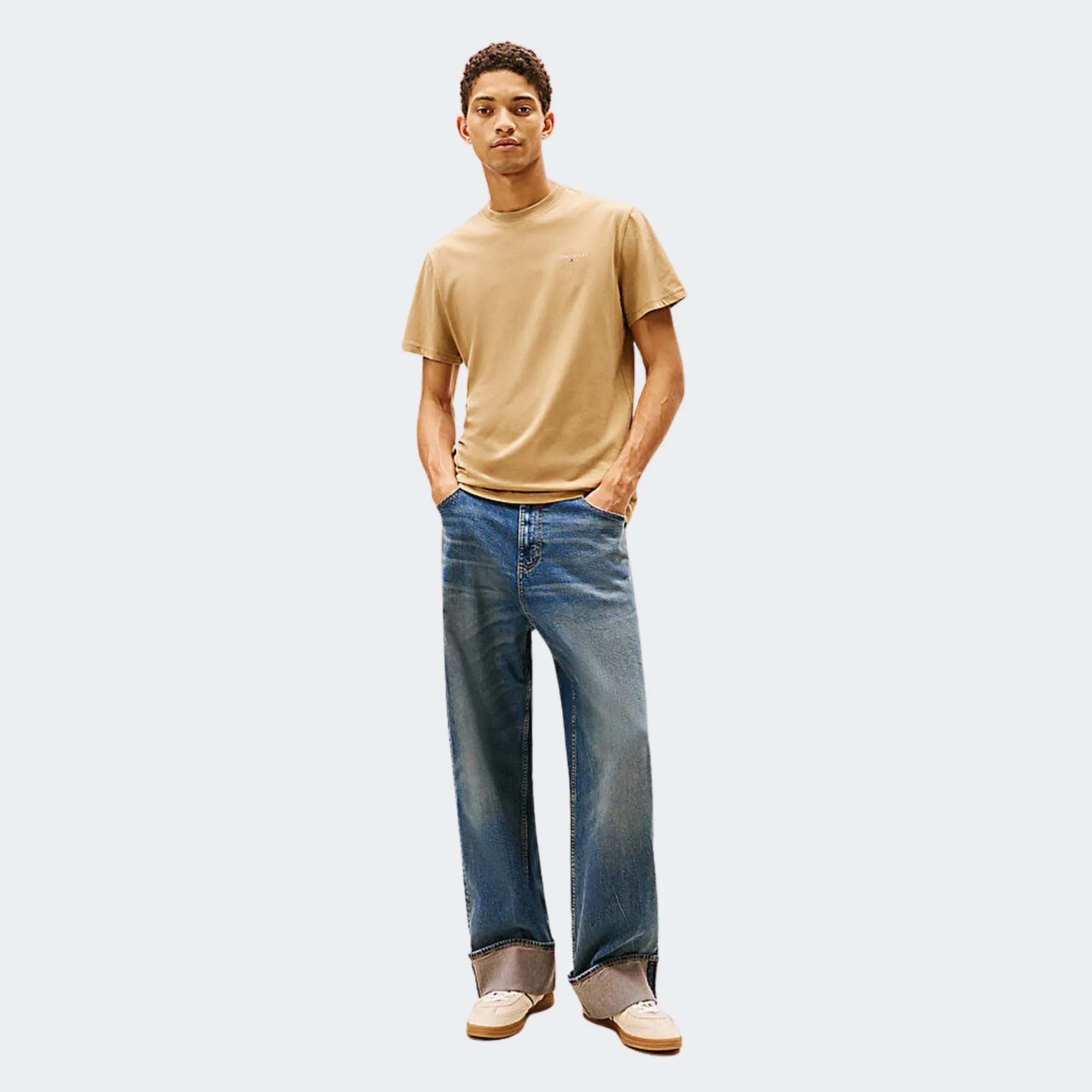 TOMMY JEANS SLIM LINEAR CHEST TEE