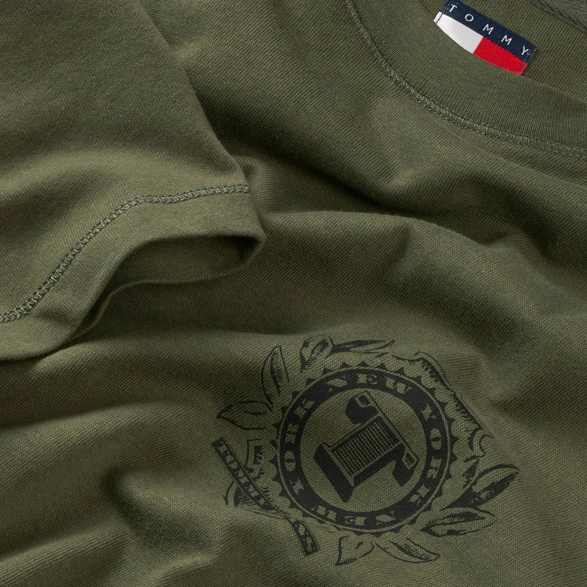 TOMMY JEANS 90S BILLS TEE