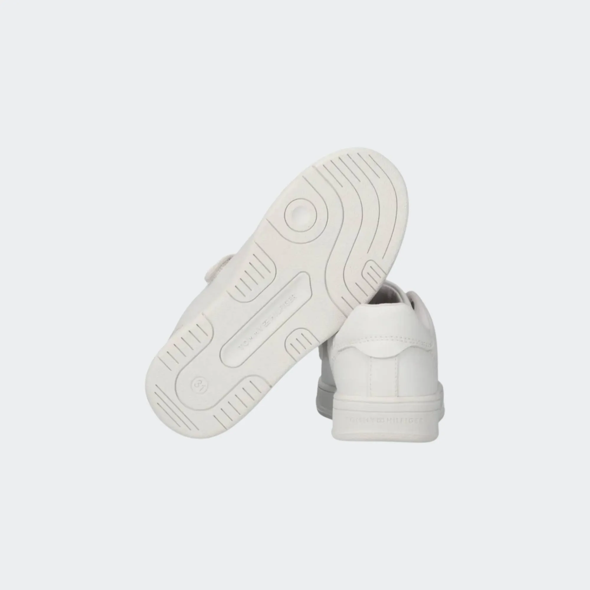 TOMMY HILFIGER LOW CUT LACE-UP SNEAKER