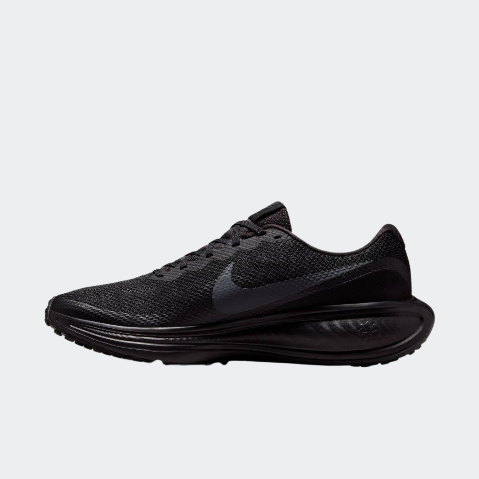 NIKE REVOLUTION 8
