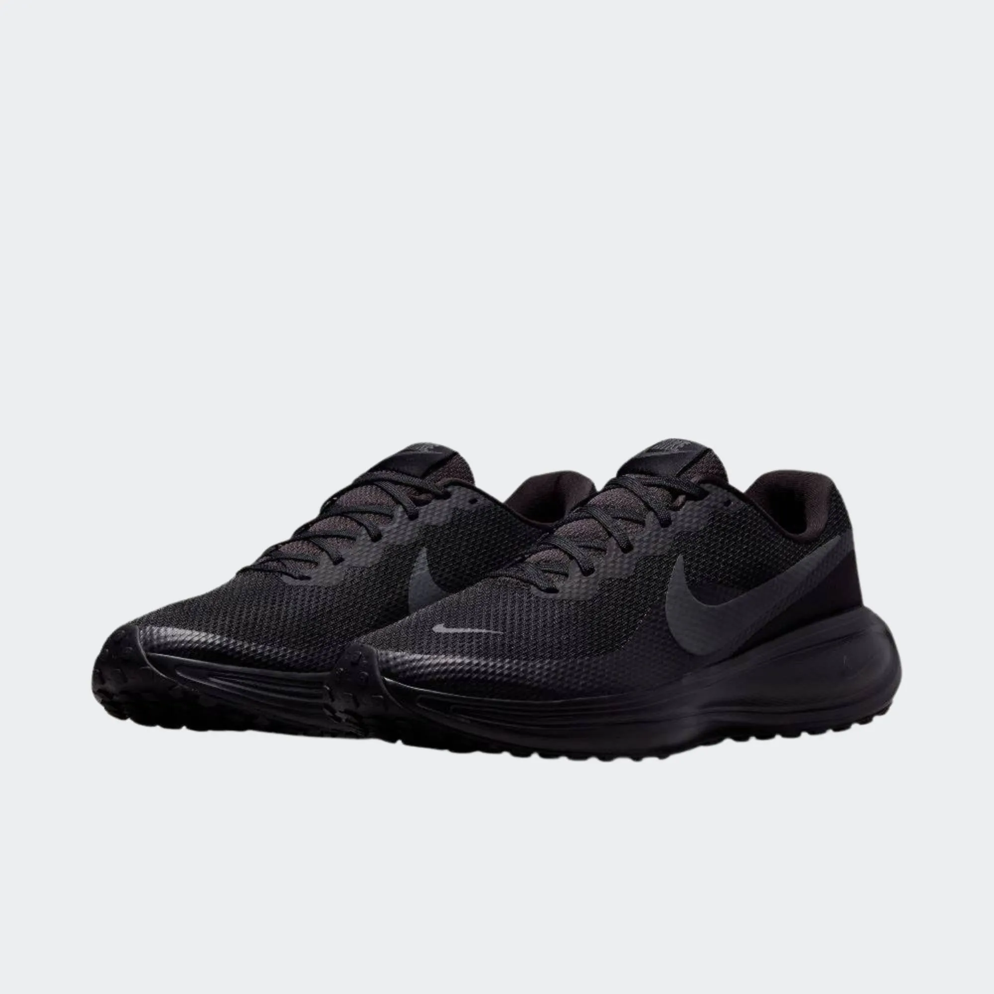 NIKE REVOLUTION 8