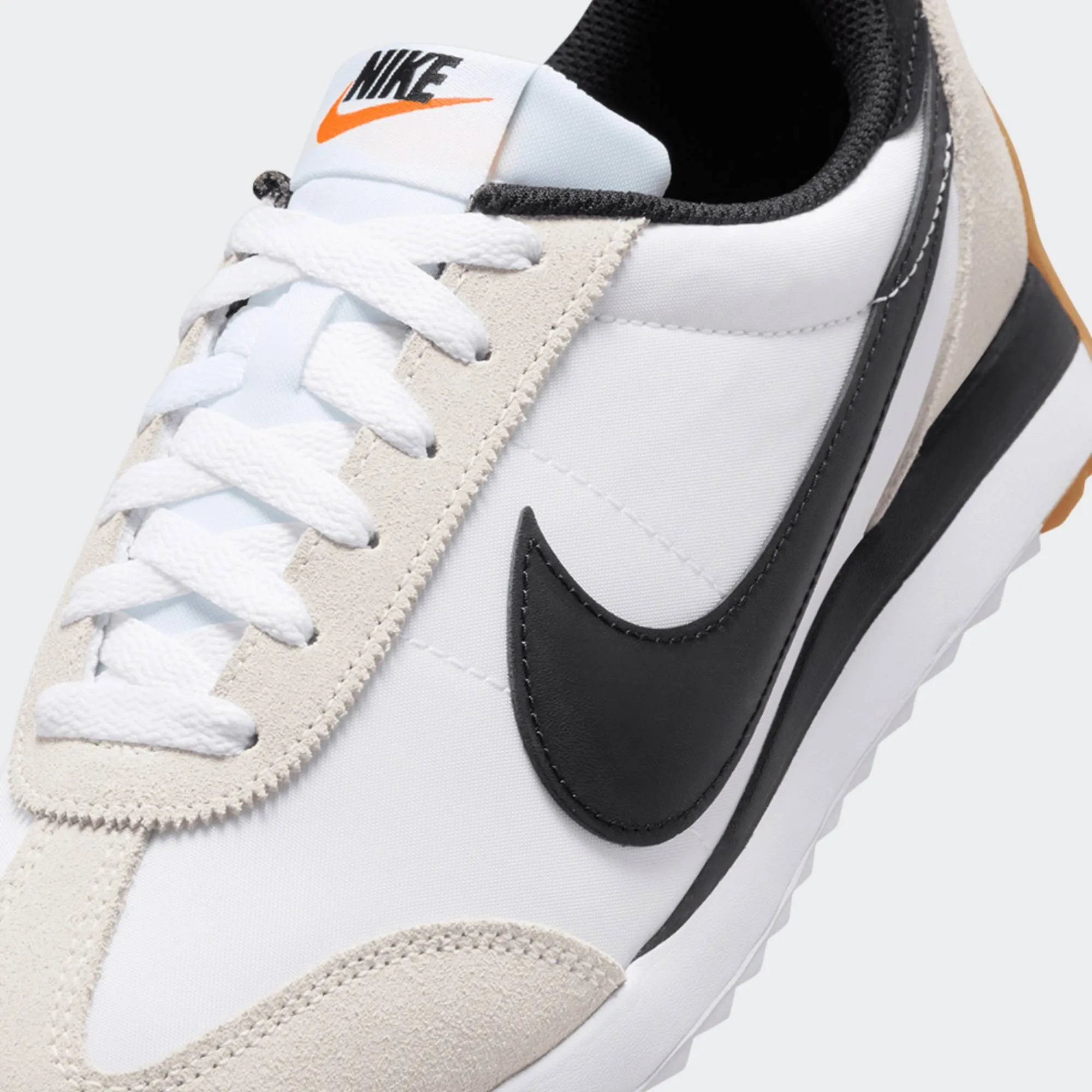 NIKE WOMENS PACIFIC