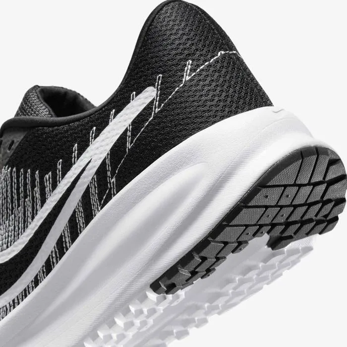 NIKE RUN DEFY