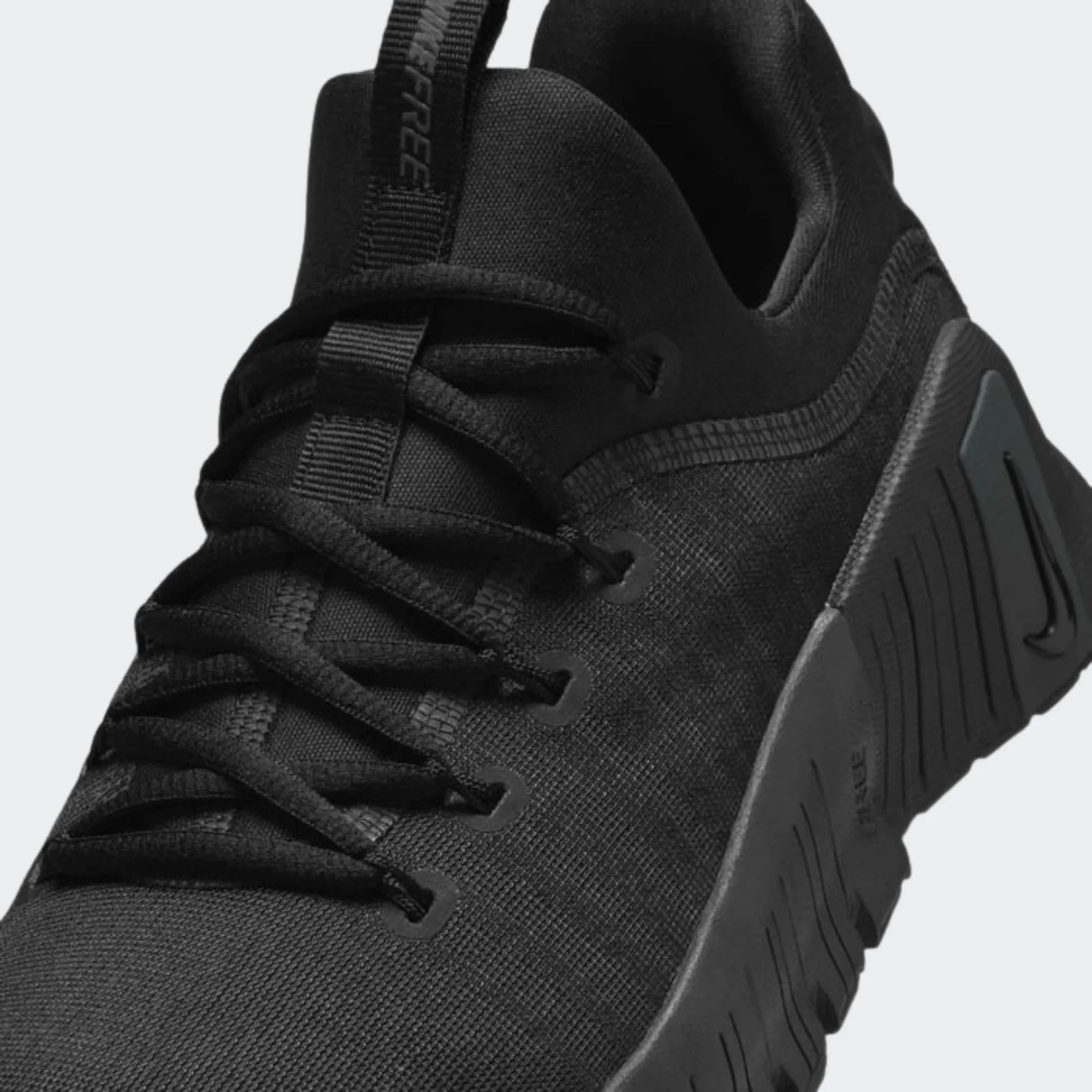 NIKE WOMENS FREE METCON 6