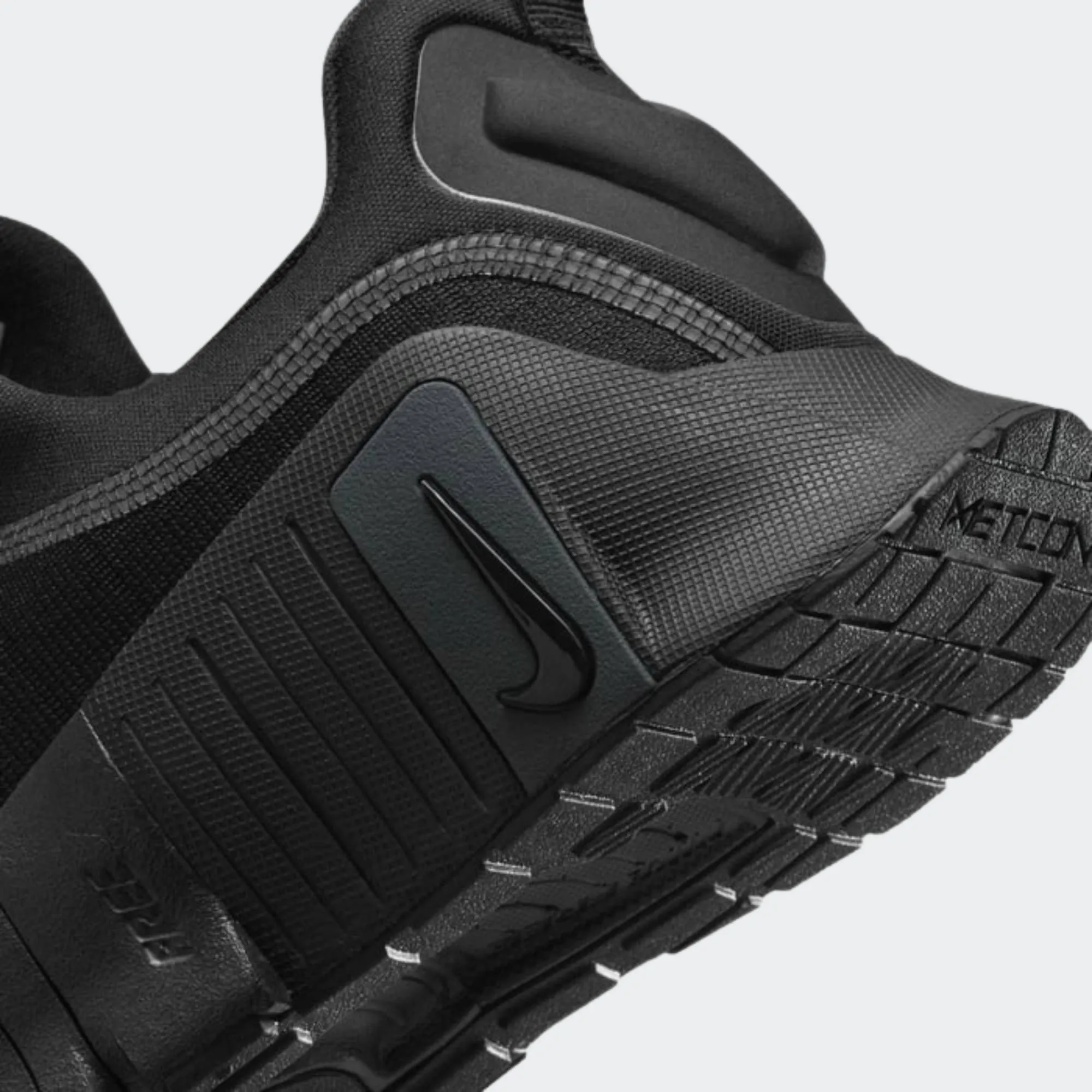 NIKE WOMENS FREE METCON 6