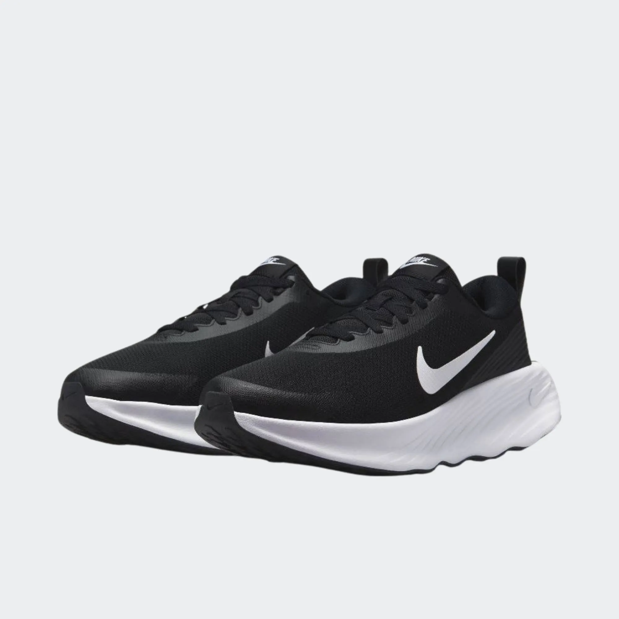 NIKE PROMINA