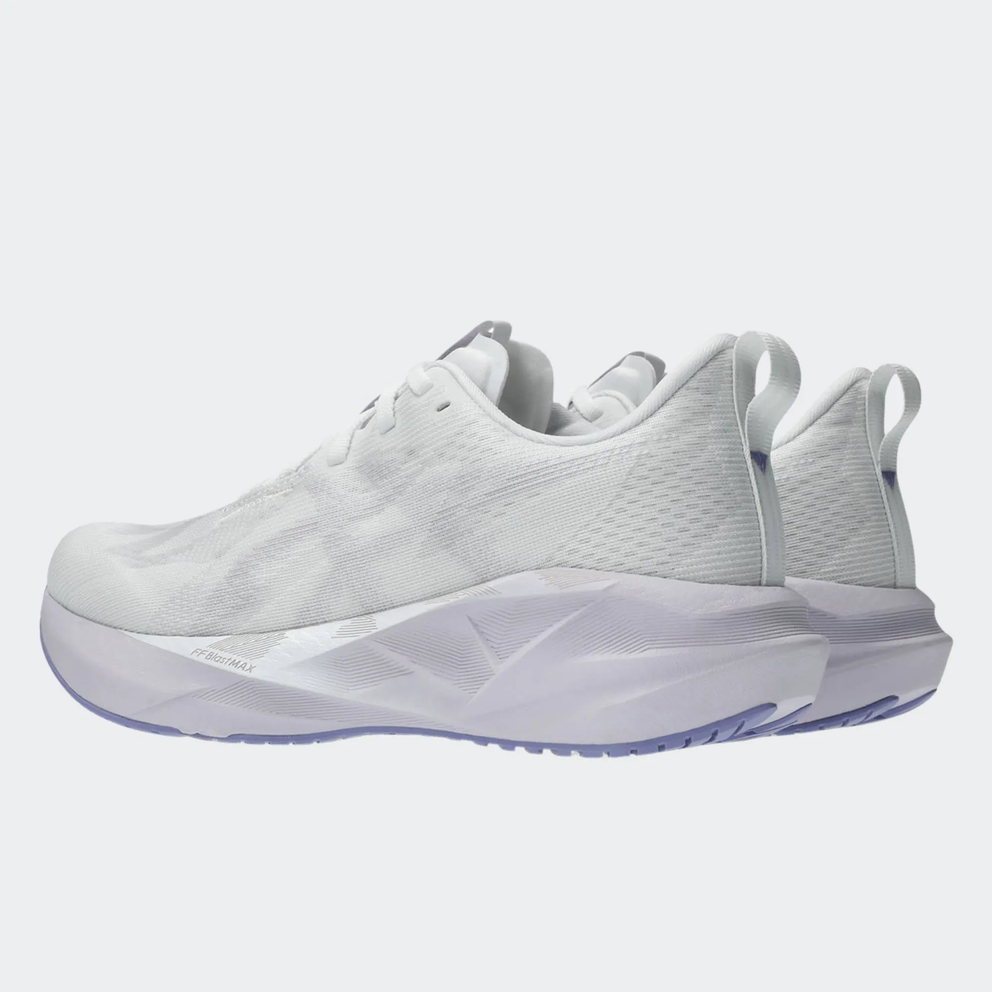 ASICS NOVABLAST 5