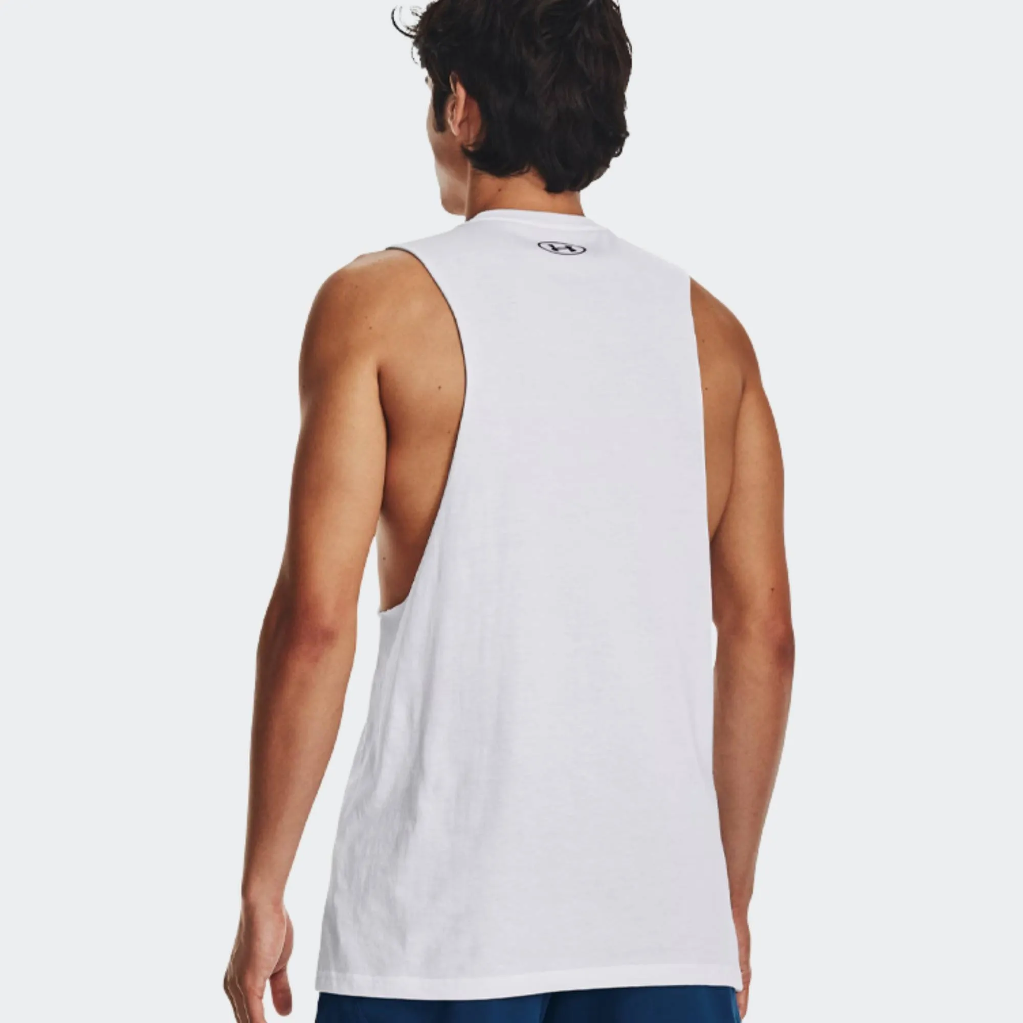 UNDER ARMOUR LEFT CHEST CUT OFF TANK