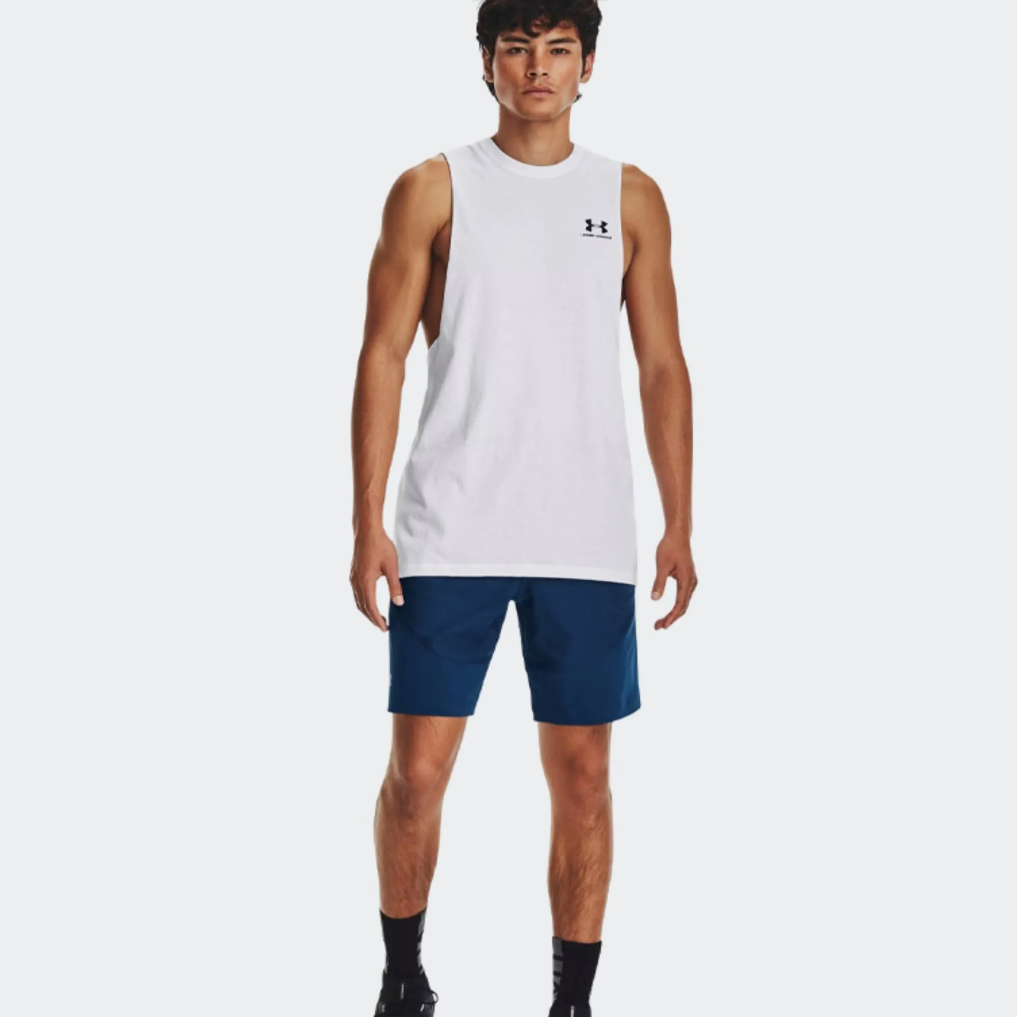 UNDER ARMOUR LEFT CHEST CUT OFF TANK