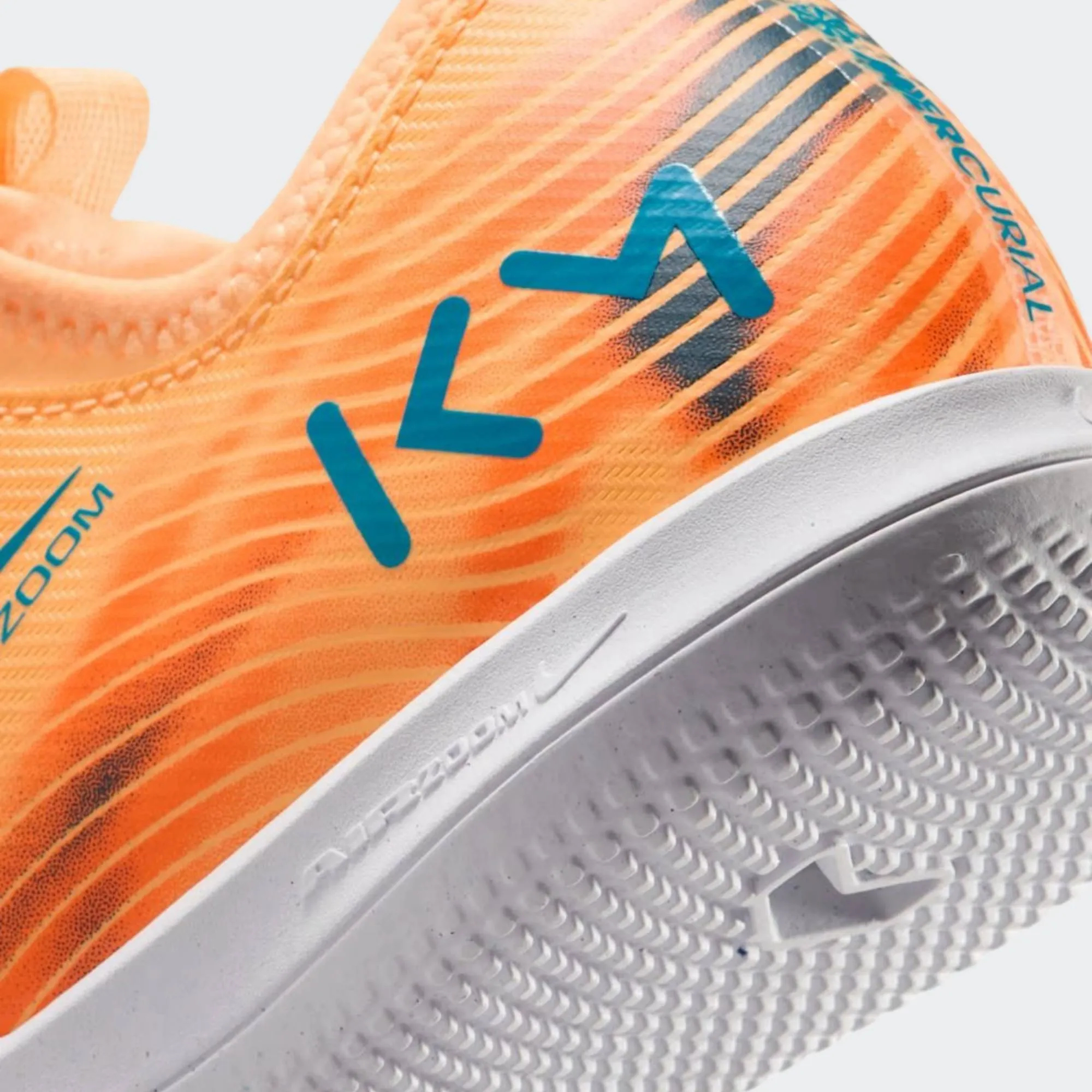 NIKE JUNIOR ZOOM VAPOR 16 ACADEMY IC