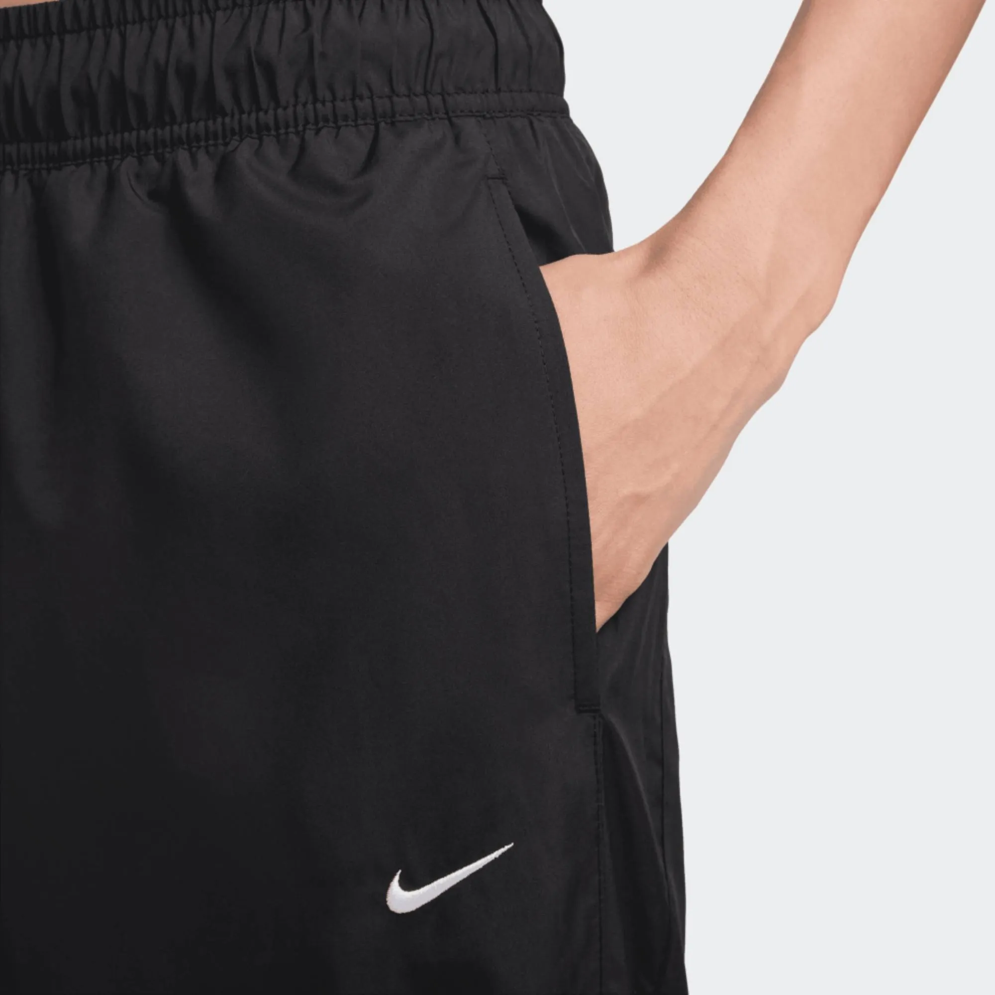 NIKE SPORTSWEAR WOMENS  ESSENTIALS WOVEN PANT