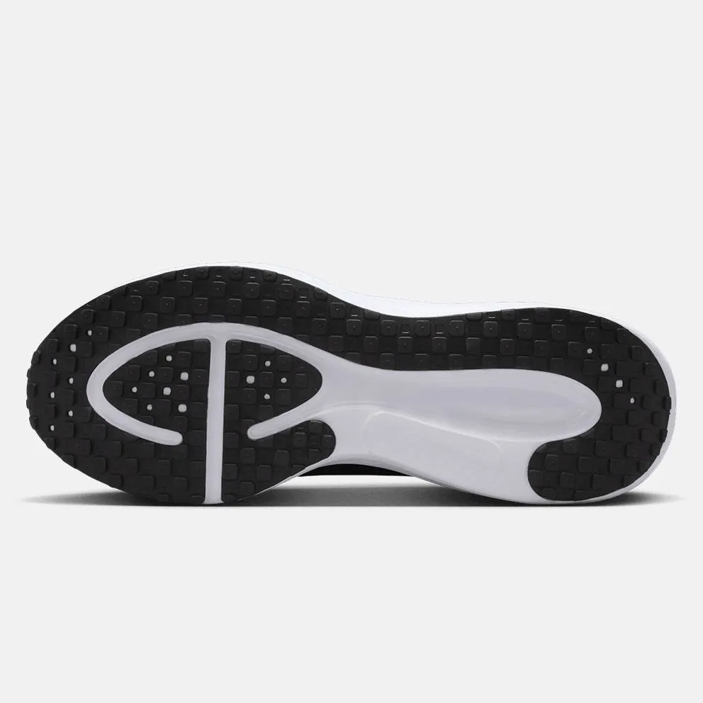 NIKE REVOLUTION 8