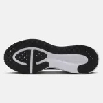 NIKE REVOLUTION 8
