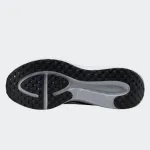 NIKE REVOLUTION 8