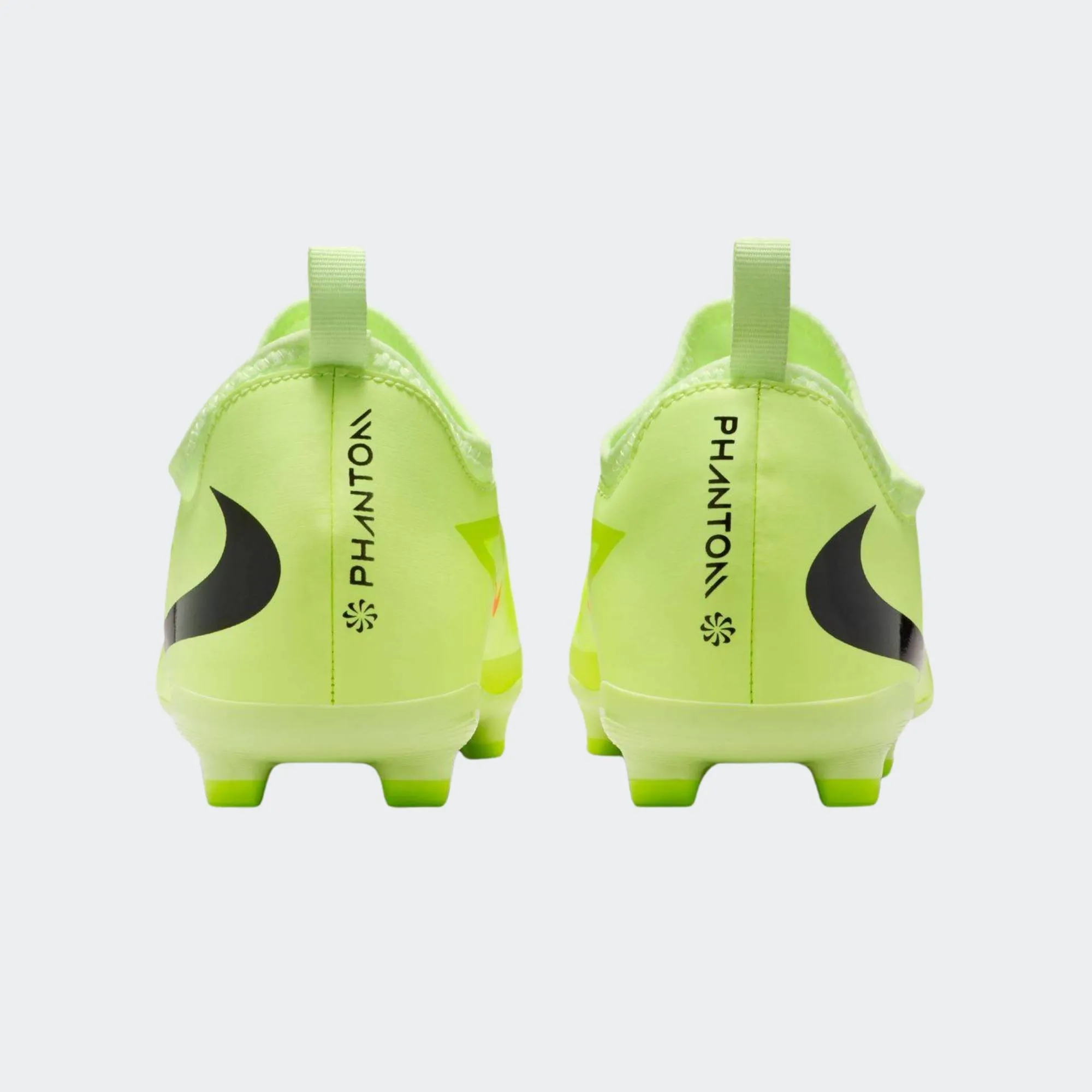 NIKE JUNIOR PHANTOM 6 LOW ACAD FG/MG