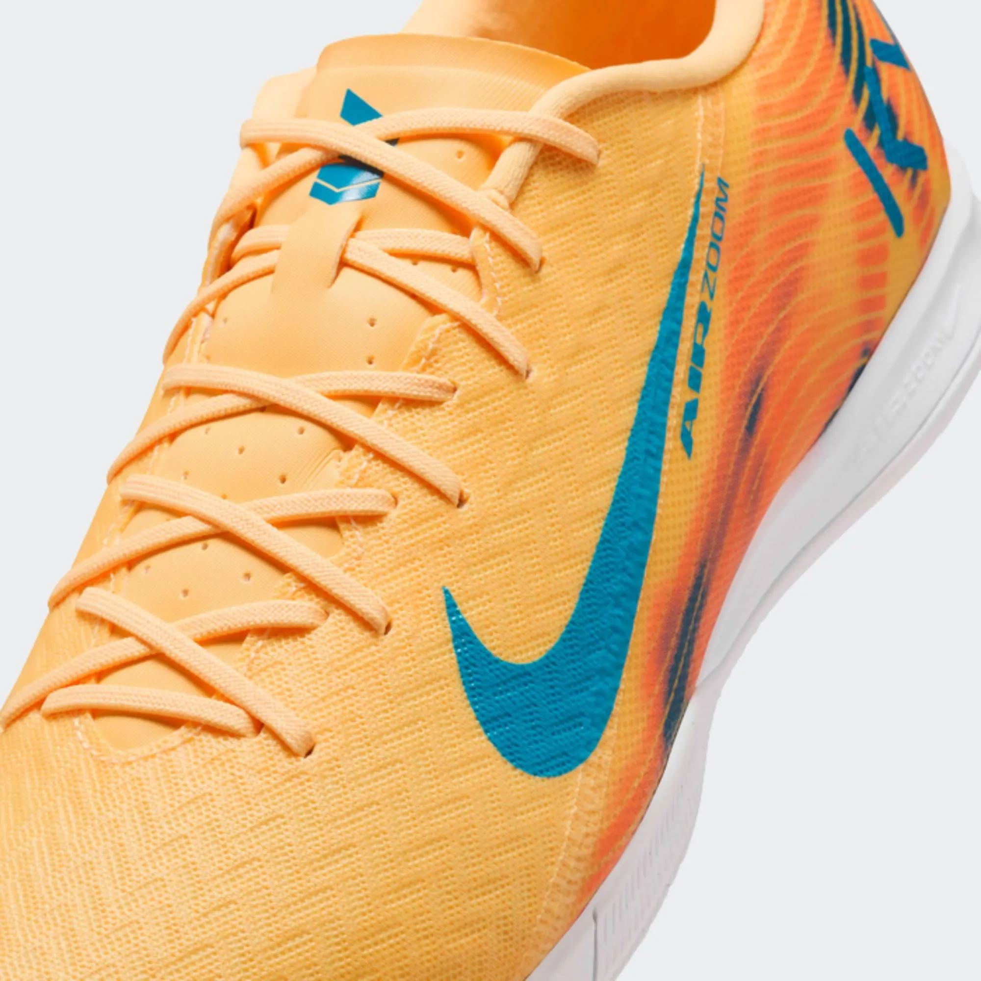 NIKE ZOOM VAPOR 16 ACADEMY