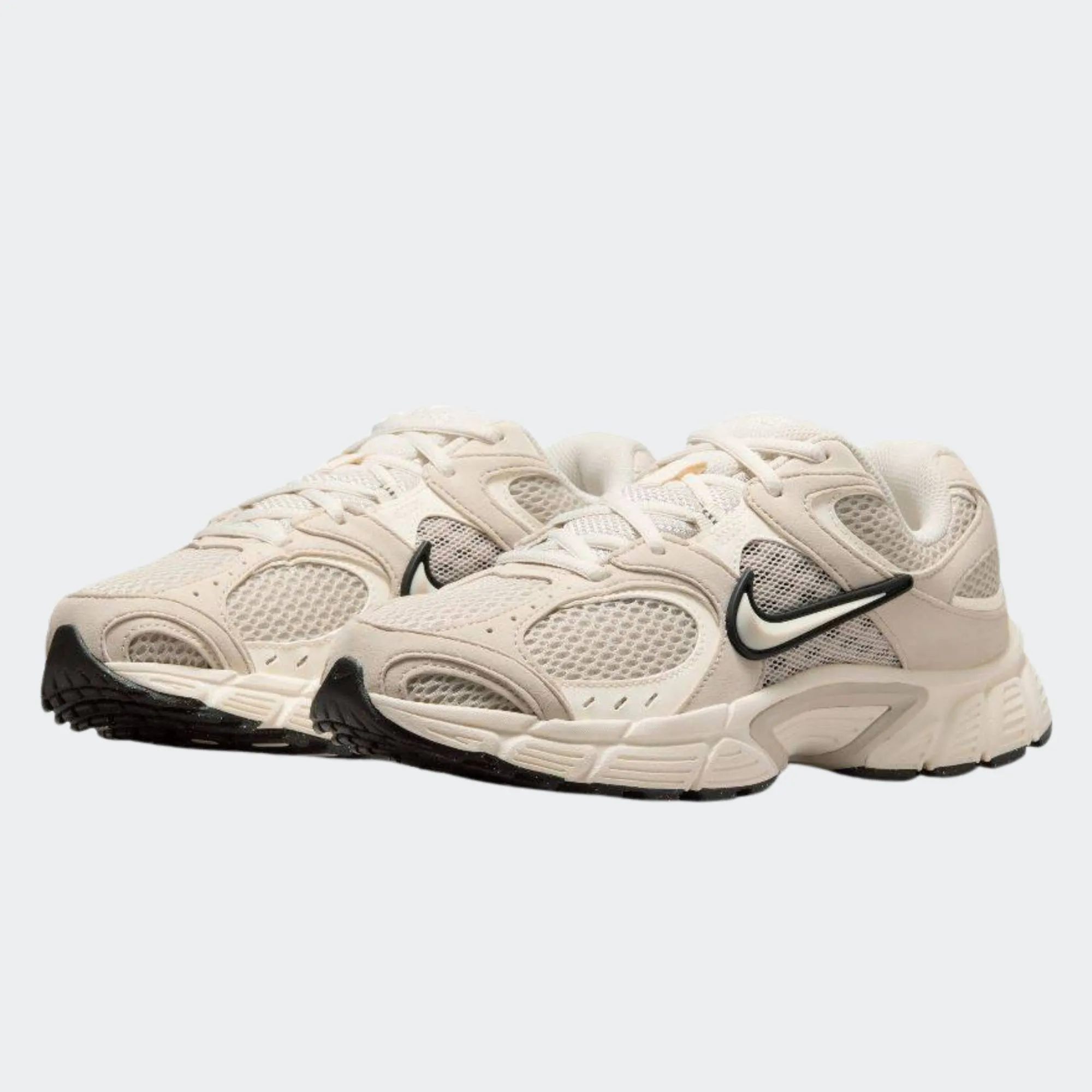 NIKE WOMENS V5 RNR SUEDE
