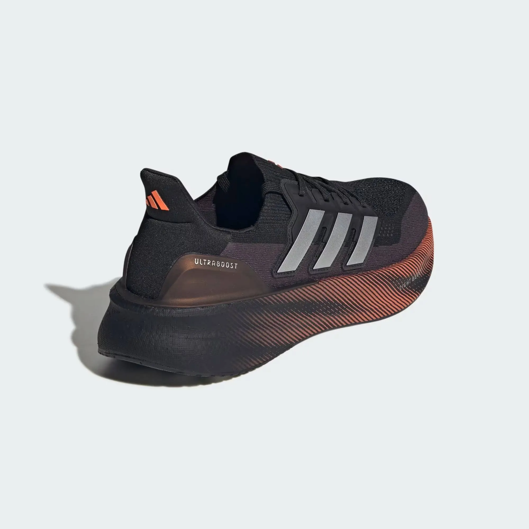 ADIDAS ULTRABOOST 5